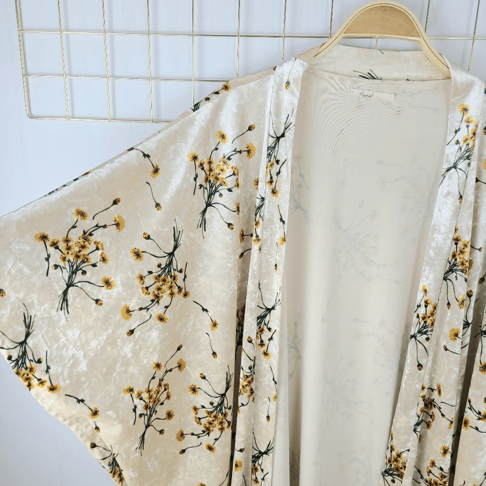 Anthropologie Floreat Womens Kimono Velour Velvet Cream Yellow Daisy Flower