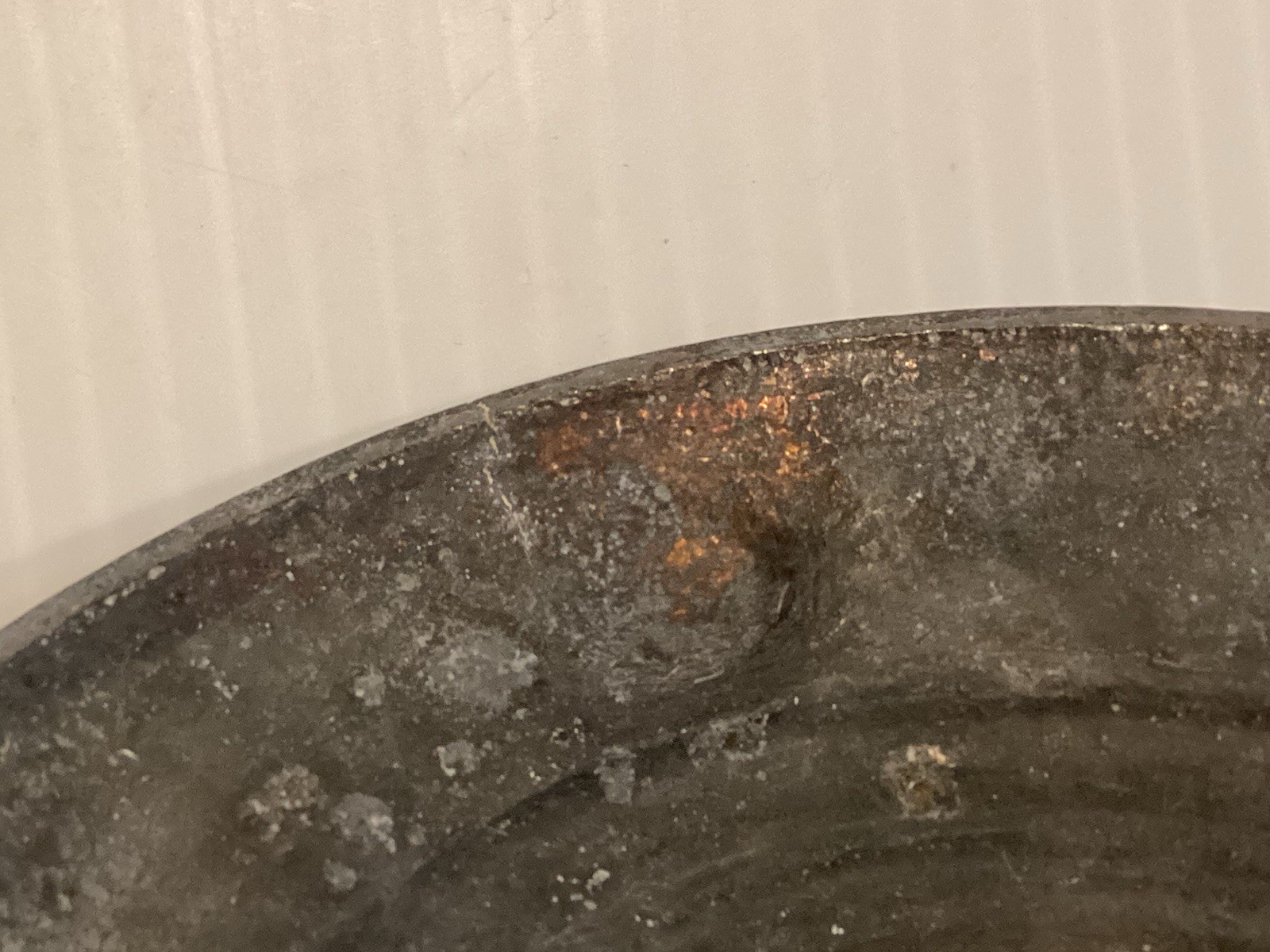 Victorian Style Cast Metal Ornate Urn Planter, 8-Inch Decor