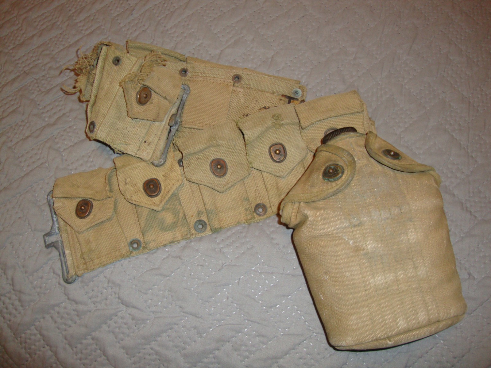 WWII US 10 pocket Garand ammo belt, canteen and cover, khaki