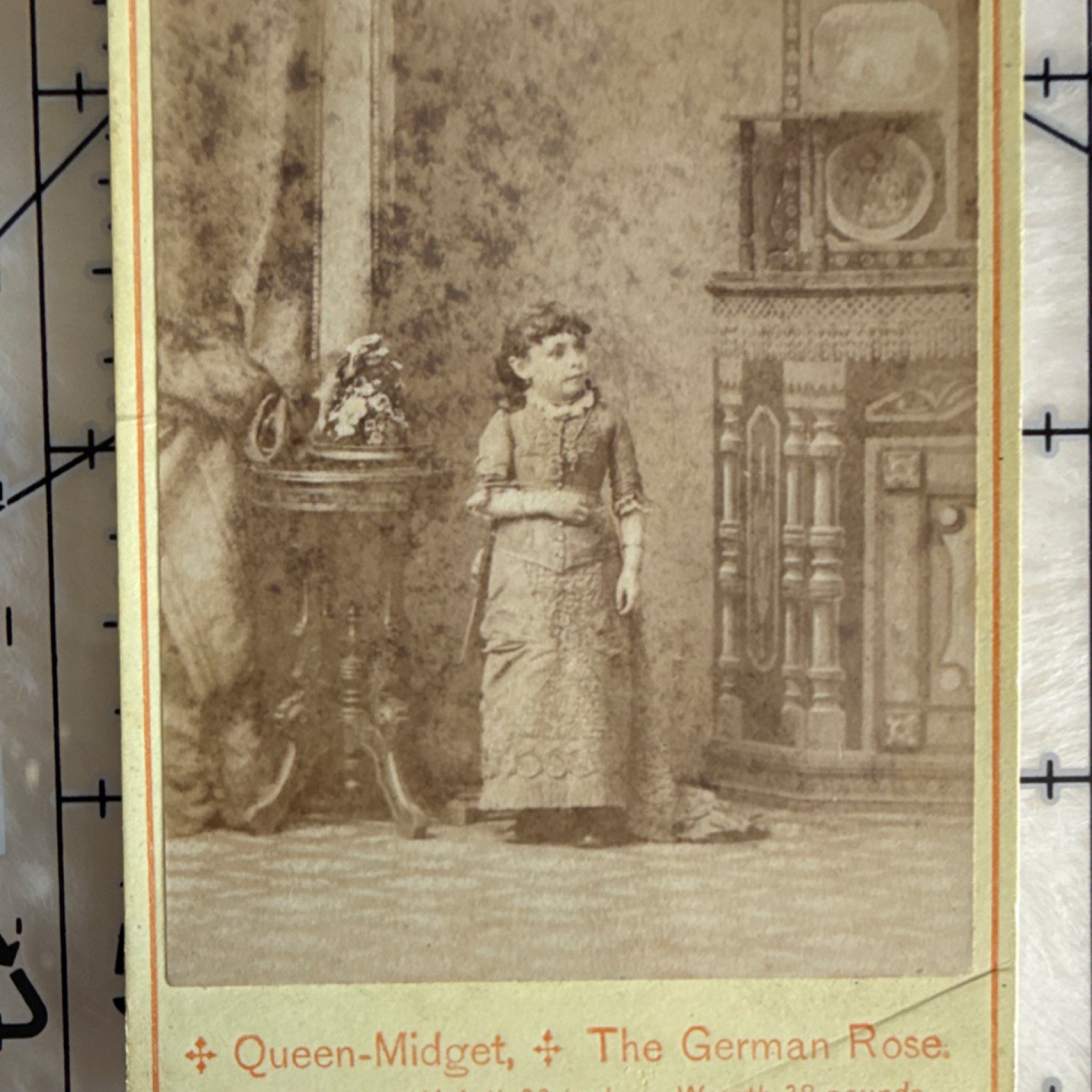 Chas. Eisenmann Carte de Visite Albumen Photograph Queen-Midget Sepia New York