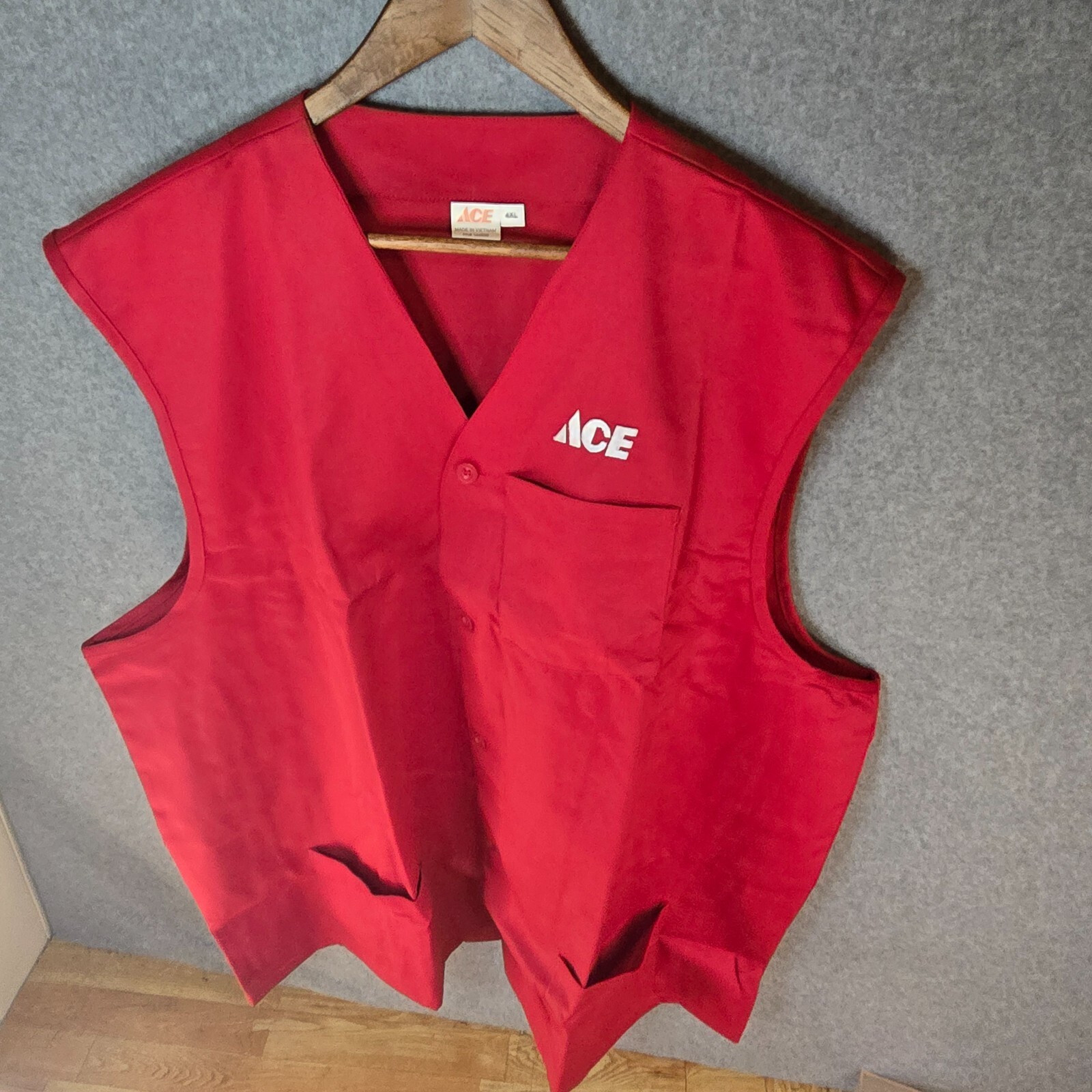 New Ace Hardware Employee Work Vest Uniform Twill Red Size 4XL XXXXL Blank back
