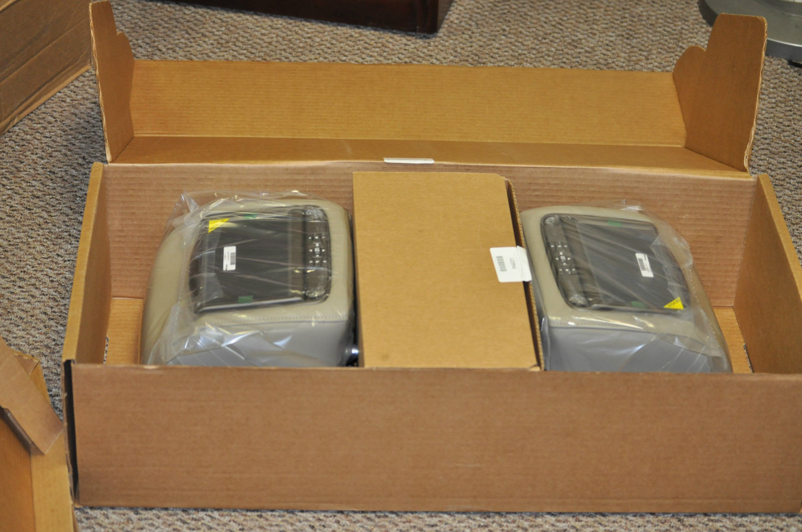 Authentic Nissan Headrest DVD Beige leather Murano 999U8-CV001 2009-2015