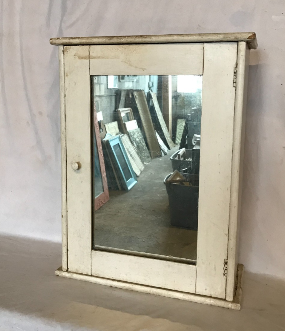 VTG Shabby White 17x21 Wood Wall Mounted Medicine Cabinet Chic Old 479-26B