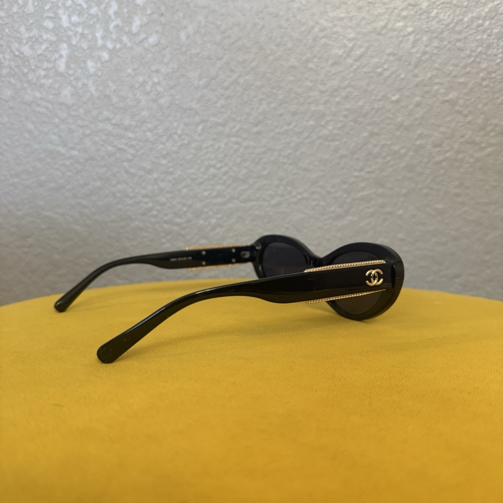 CHANEL Black/Gold Oval Women Sunglasses 5515 Acetate