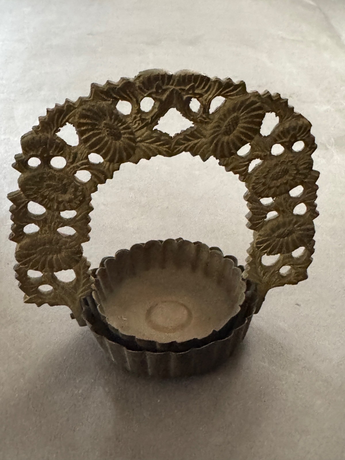 BUDDHIST BRASS METAL FLOWER ARCH ALTAR FITTING INCENSE BURNER LANTERN BUTSUGU