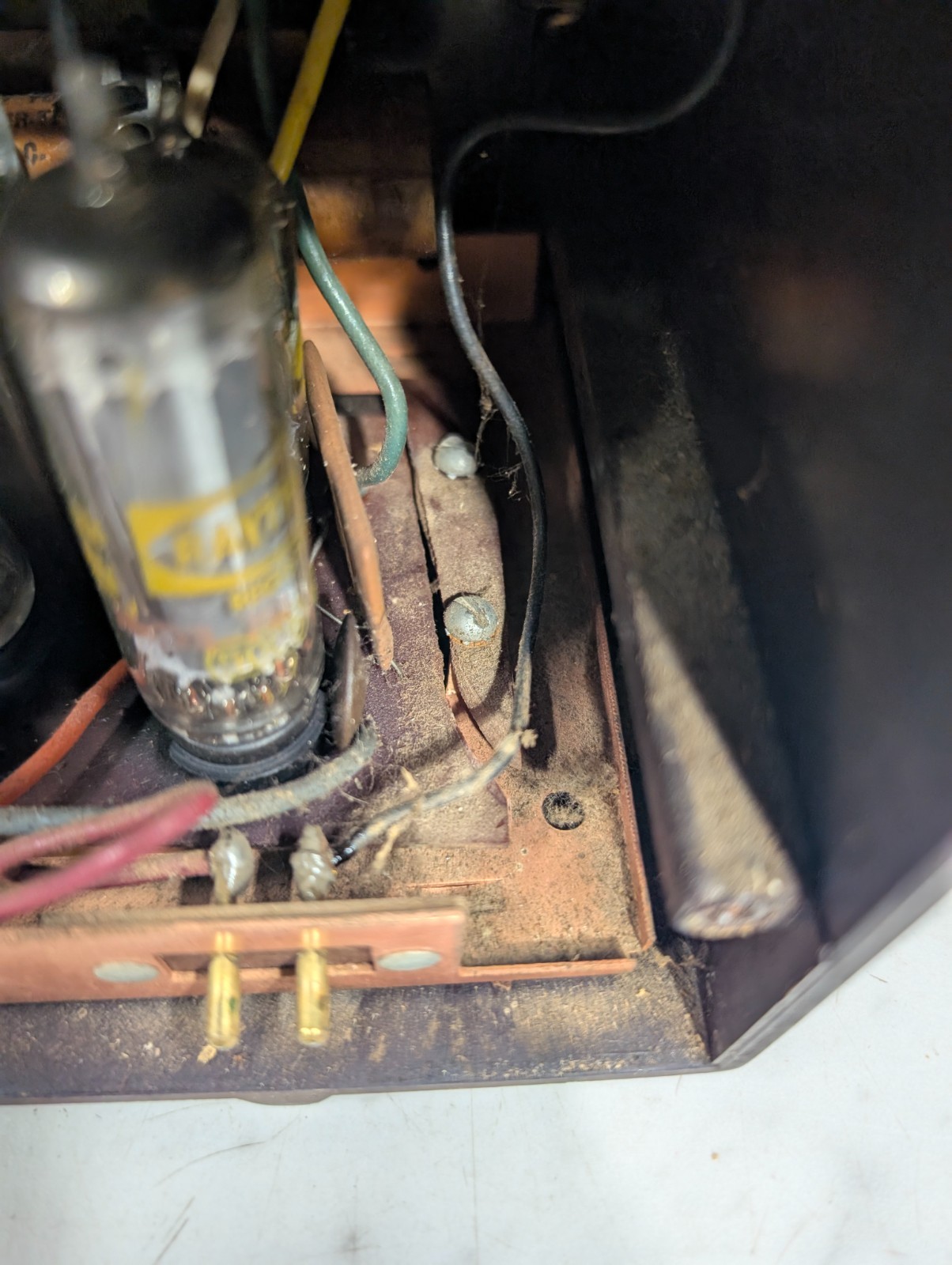 Vintage 1950's Admital MCM AM Radio Table Top 5G32N Model #