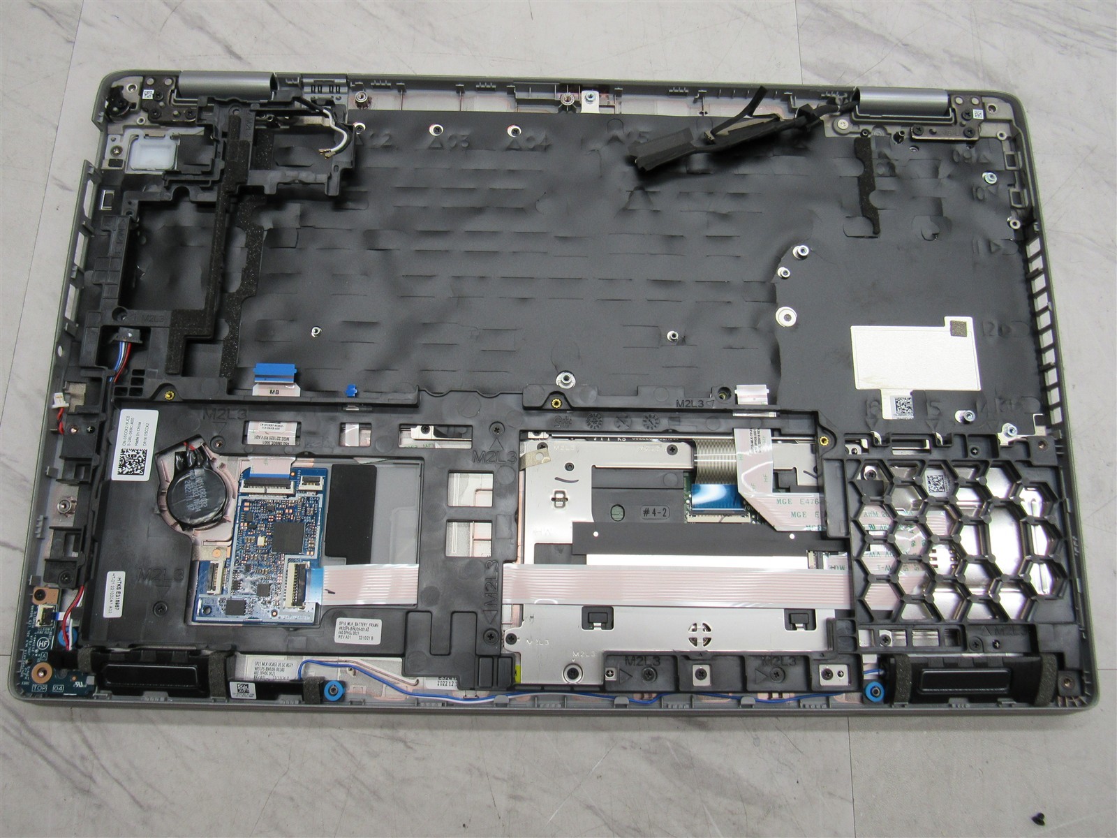 Dell Precision 3570 15.6" Screen, Palmrest, & Keyboard Complete Assembly Silver