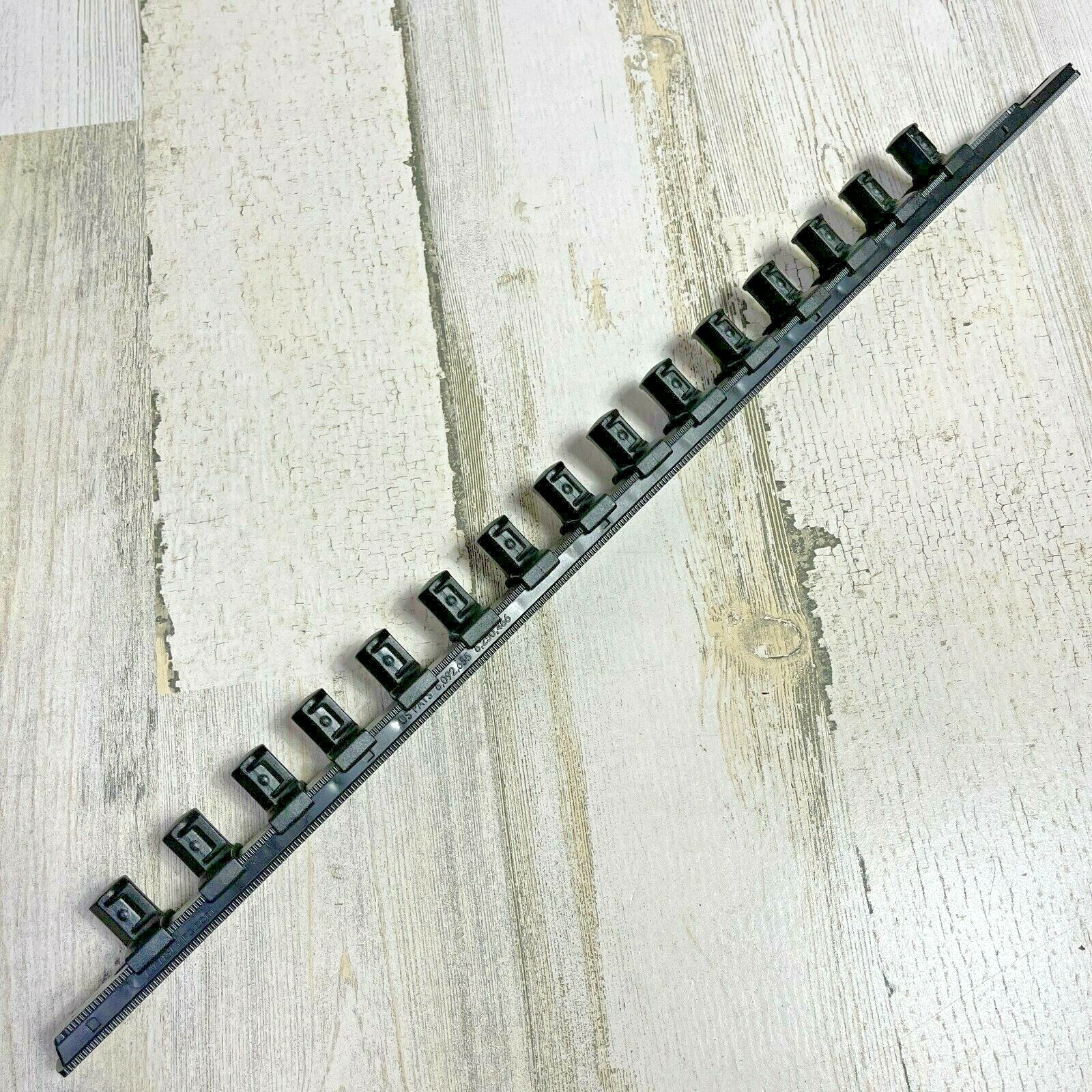 Ernst 1/2" Drive 18" Socket Organizer Rail with 15 Twist Lock Clips - Black