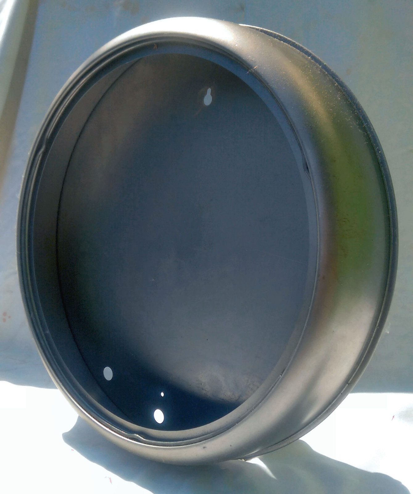 13.5" Steel Wall Mount for Gas Pump Globe Lens (MB713M)