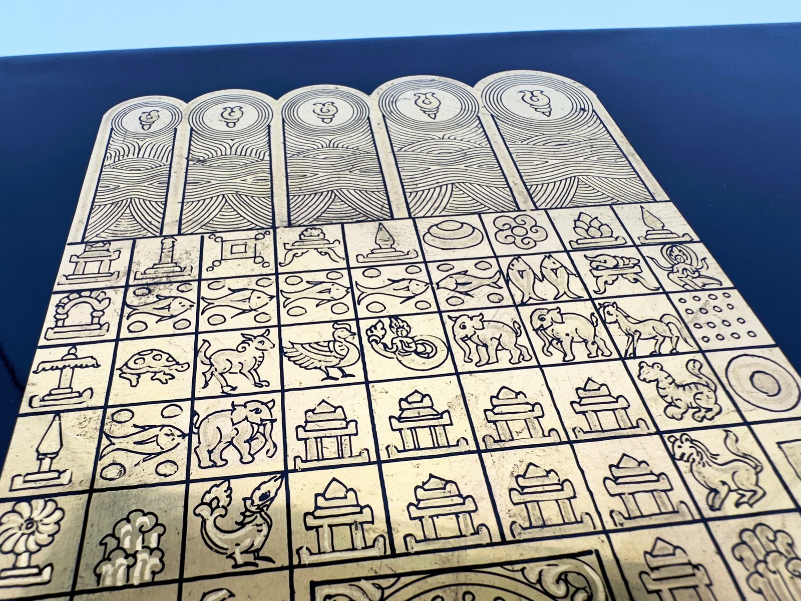 Large Burmese Gold Leaf Buddha Footprint Lacquer Panel Altar Art Zen Decor 18"