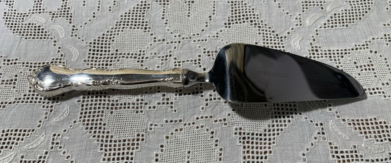 vintage Lunt MIGNONETTE sterling handle stainless steel blade CHEESE KNIFE 7-1/8
