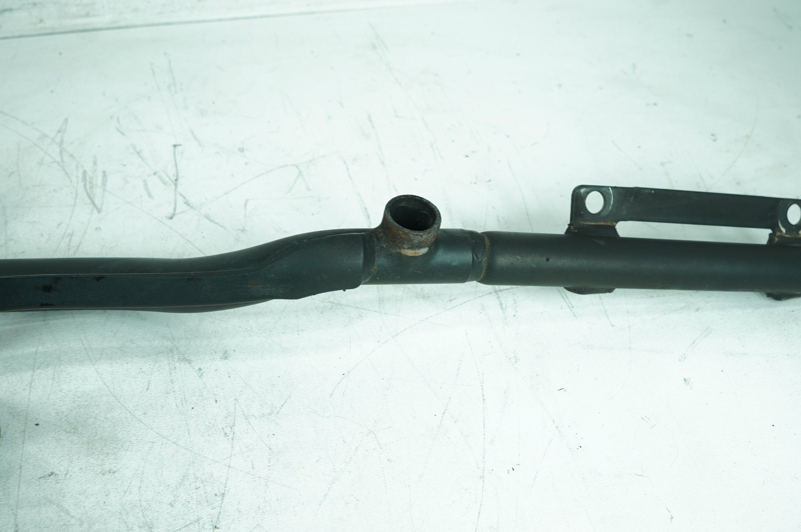 08 Harley Sportster XL1200 Low Exhaust Muffler Interconnect Bracket Support Bar