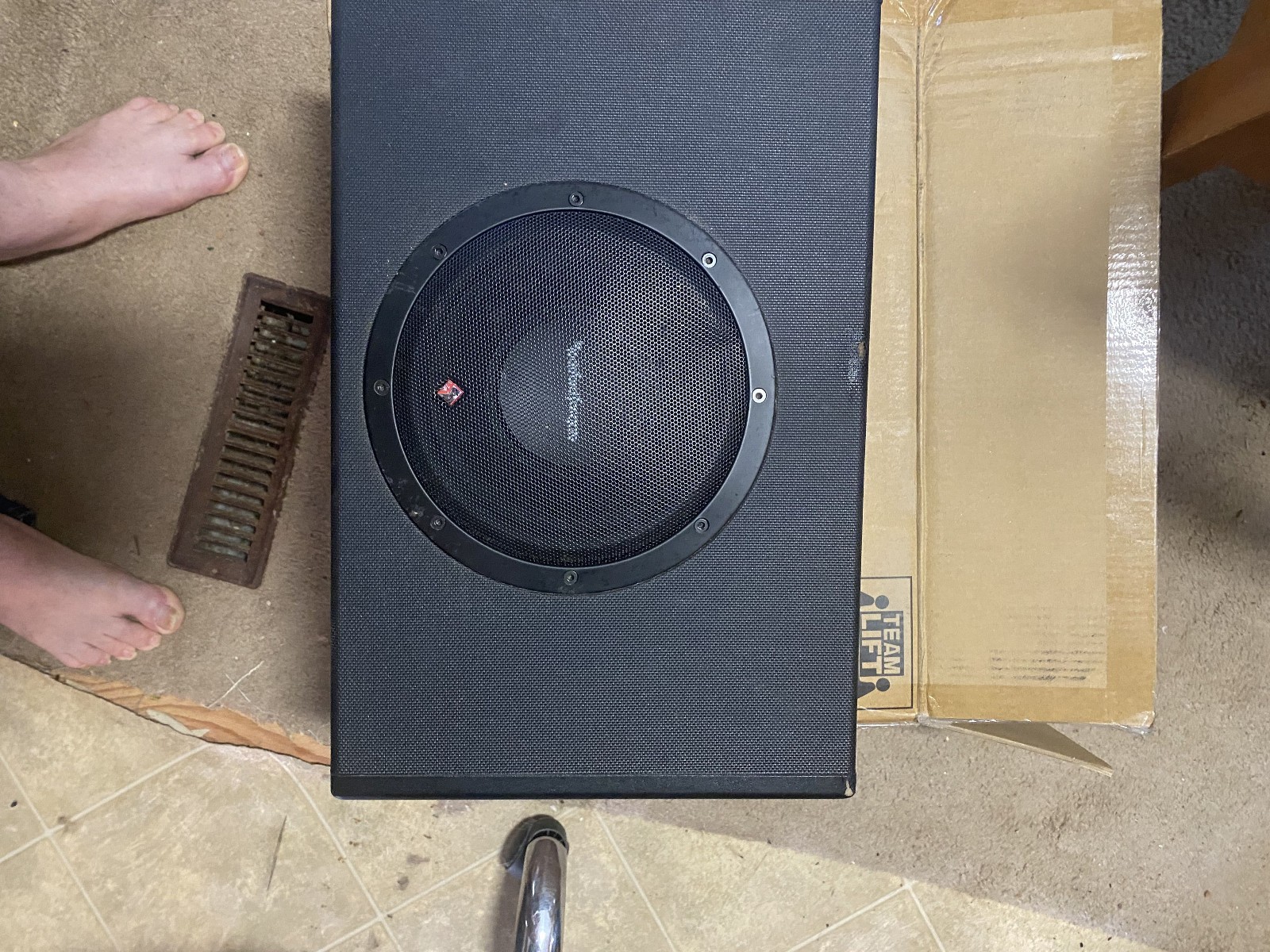 rockford fosgate punch p300-8 car subwoofer