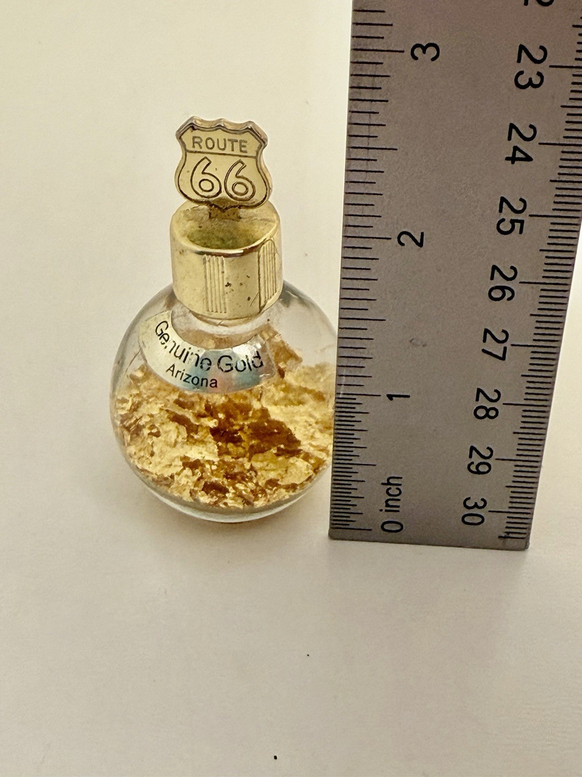 Vintage Route 66 Arizona Souvenir Genuine Gold Flakes Bottle 2.5”x1.25” 56.6gTW
