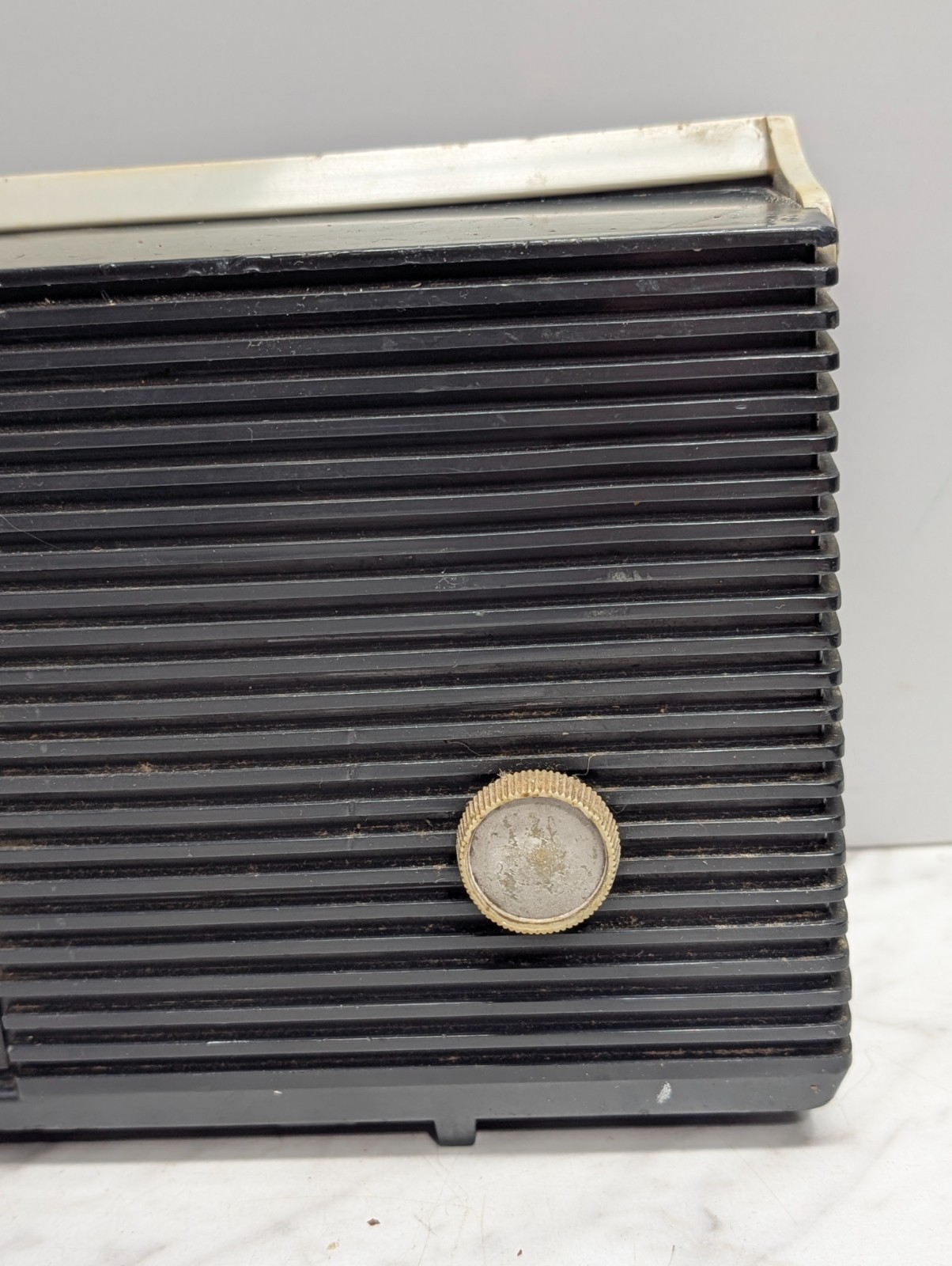 Sears Silvertone Tube Radio Dur-Pac AM Band Portable 7216 AC or Battery Powered