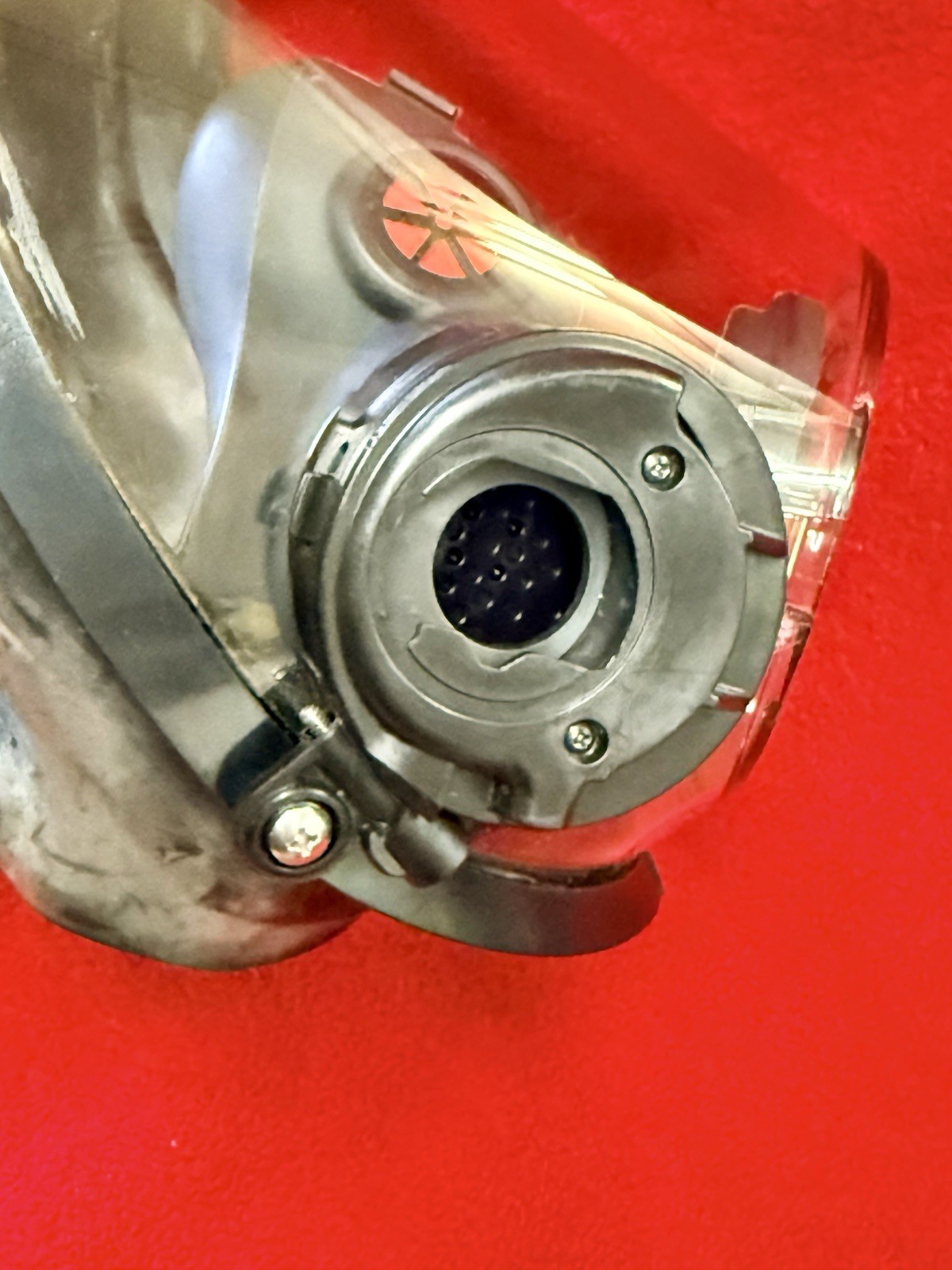 Scott AV-3000 HT -Mask w/ Voice Amp Adapter - Firefighter MASK Size - MEDIUM