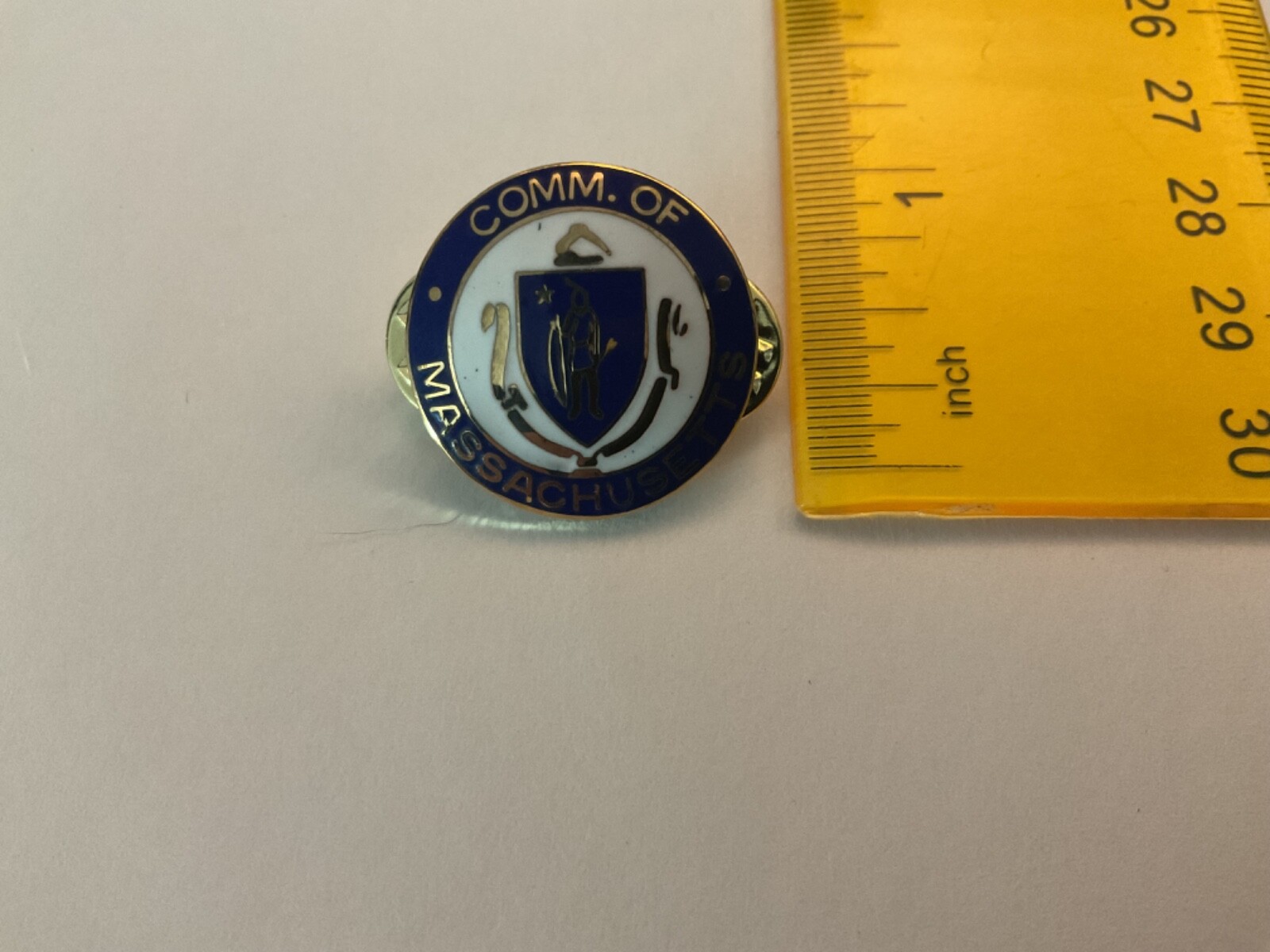 Massachusetts State Collar Seal collectable enamel gold full color pin backing