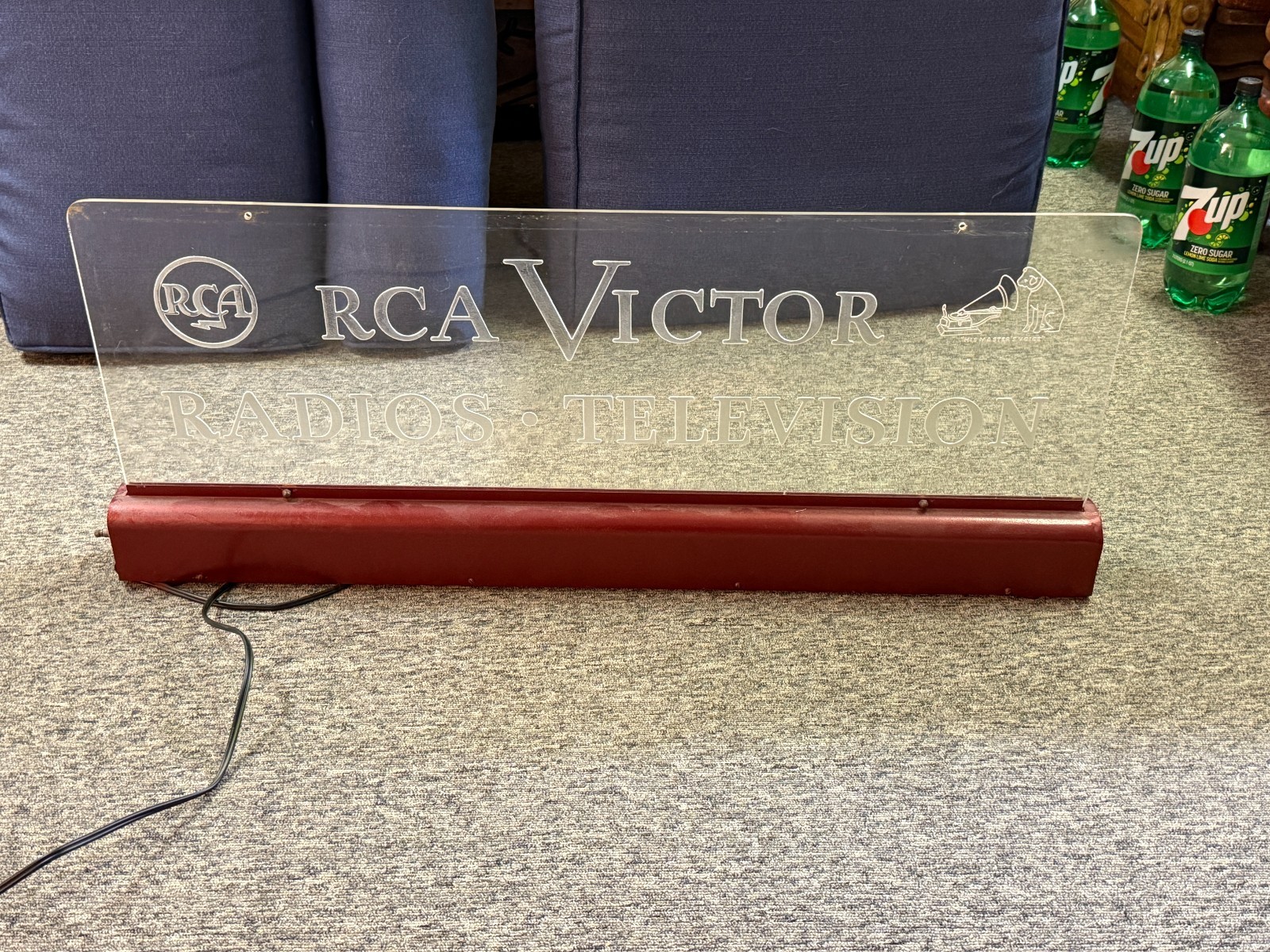 Vintage RCA Victor Radios Television Lighted Store Sign – Untested – Repainted