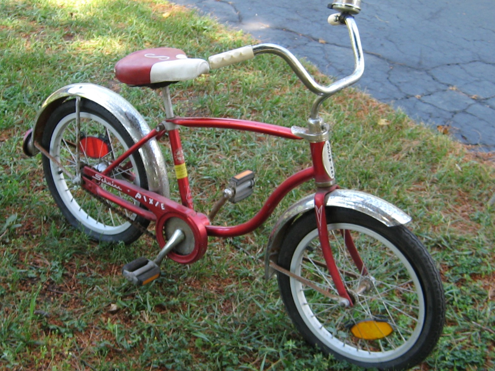 Vintage Schwinn Red Pixie Kids Bike Bicycle Original needs tires