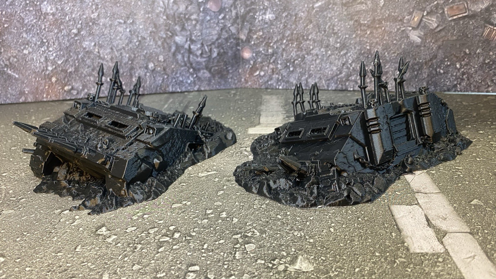 Tabletop Terrain - Wrecked Tanks - Warhammer 40K/ Fantasy Compatible - Lot of 6