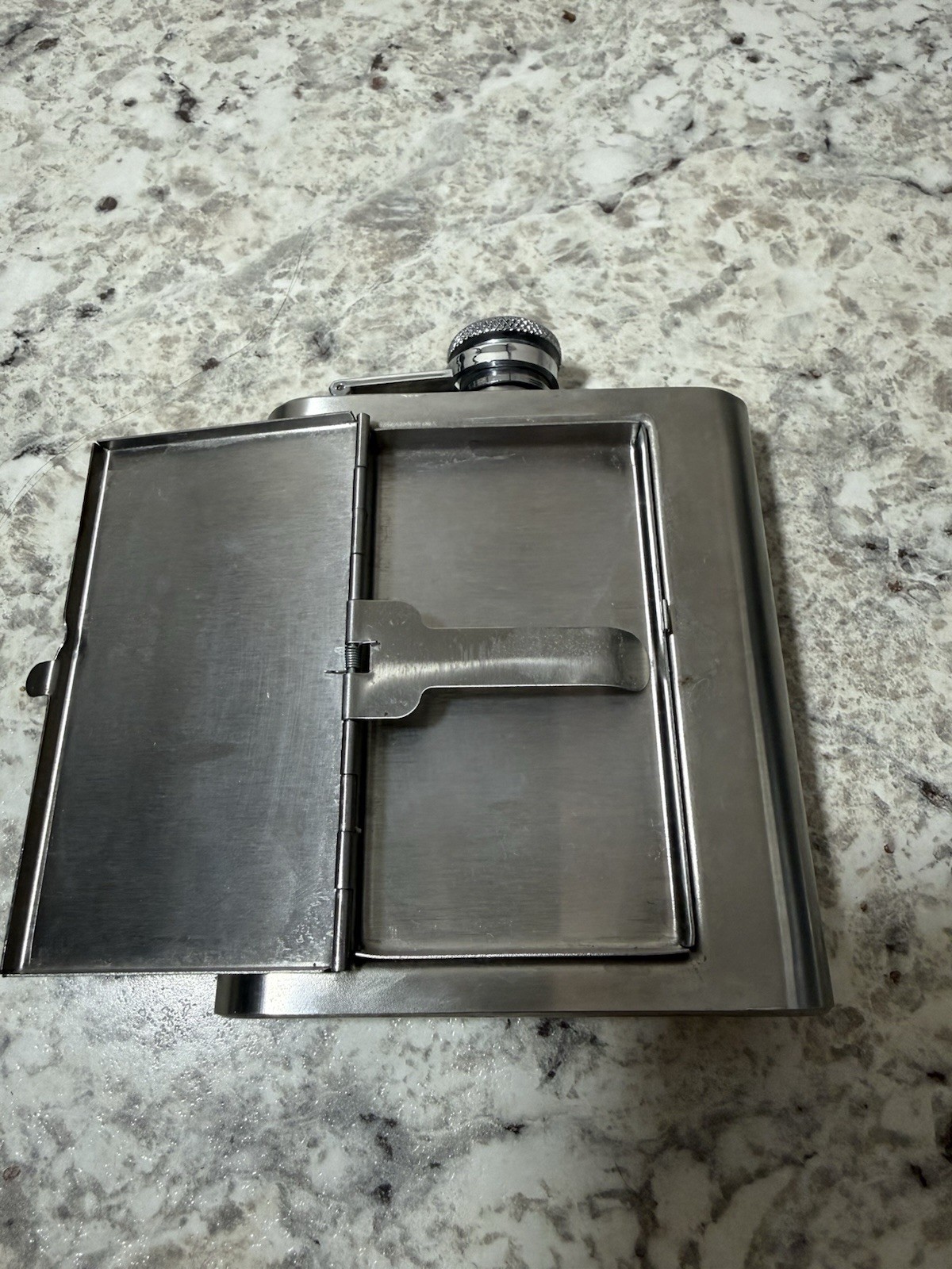 VTG 90s Skull Stainless Steel Flask Leak proof Flask Built-in Cigarette Case EUC