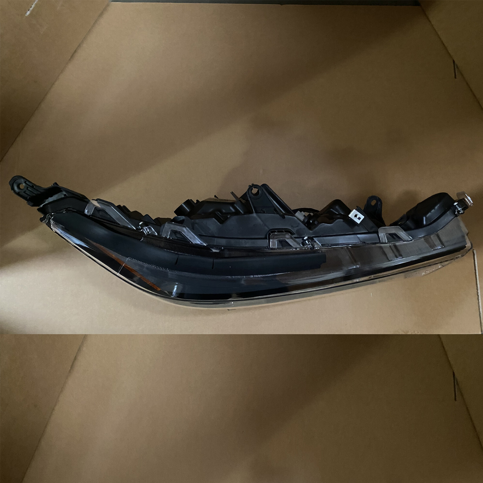 Front LED Projector Headlight Replacement For 2019 2023 Toyota RAV4 Hybrid Pair