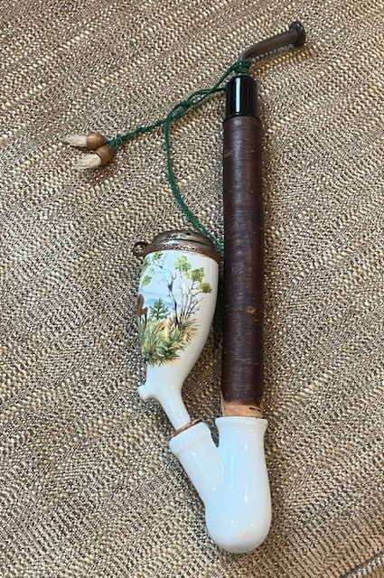 Porcelain Smoking Pipe in Vintage German Hunting Style