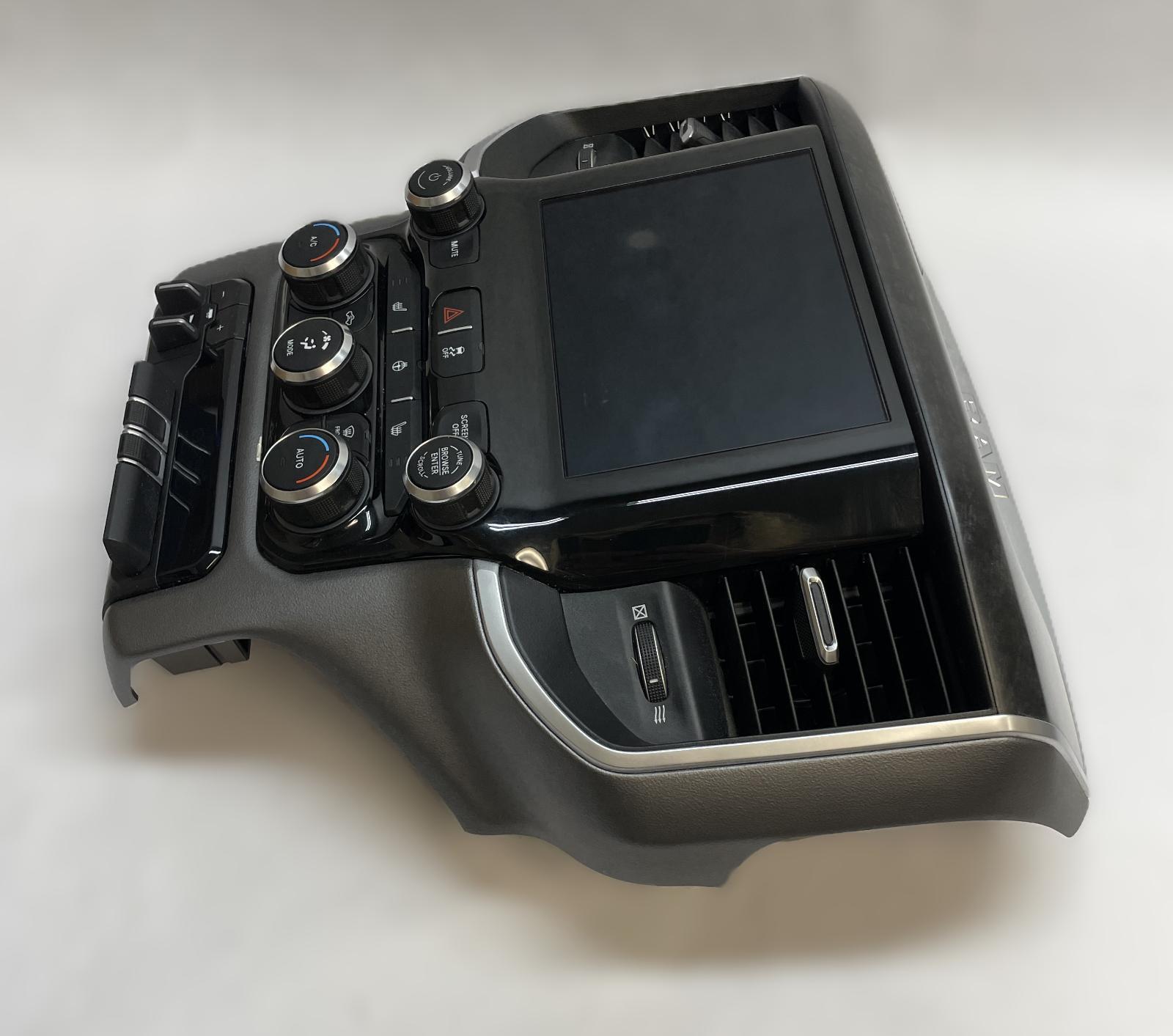 2022 DODGE RAM 2500 RADIO DISPLAY 8.4" SCREEN DASH BEZEL HEAT/AC CONTROLS OEM