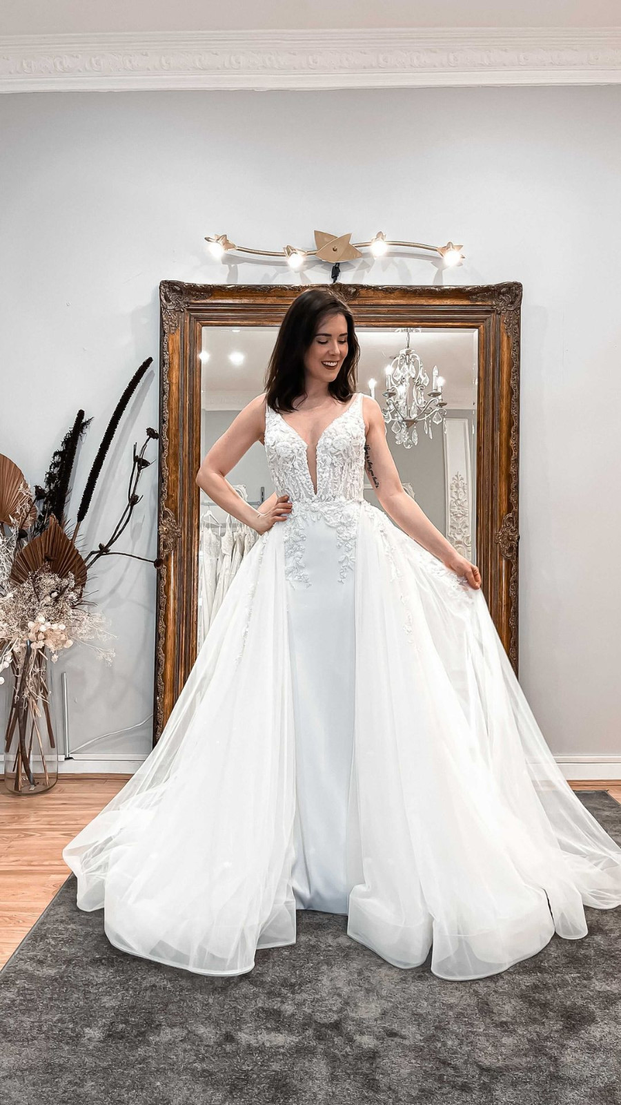 Elegant Mermaid Wedding Dresses With Detachable Train Lace Bridal Gowns