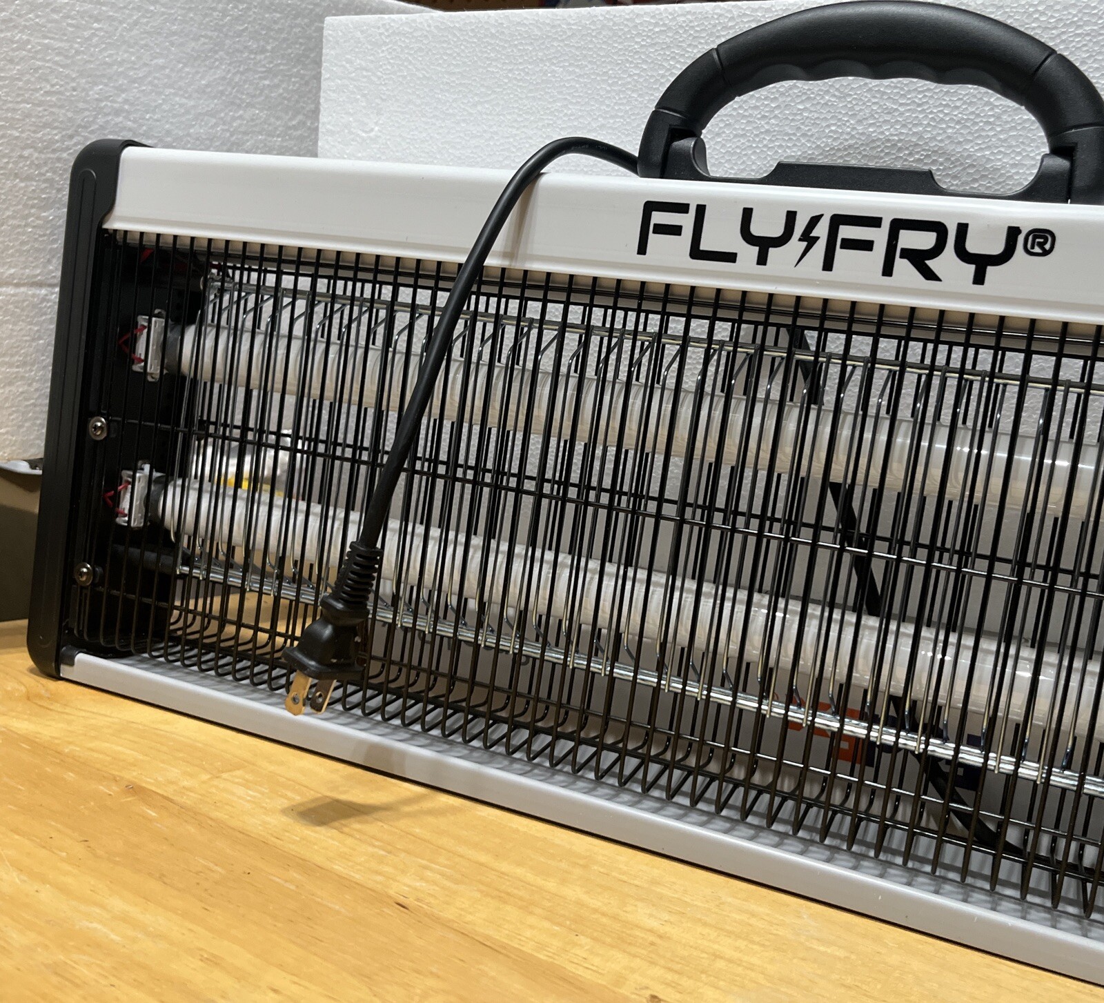 Extra Large Bug Zapper 40W 4000v Carry Handle XL Big Size Mosquito Open Box