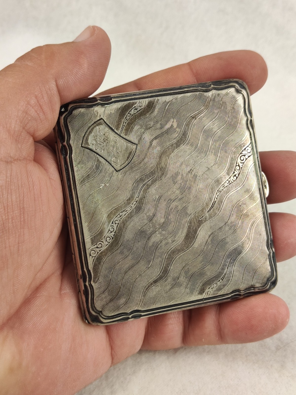 A Swedish silver cigarette case of 830 fineness, Scandinavia,1933. Rare!