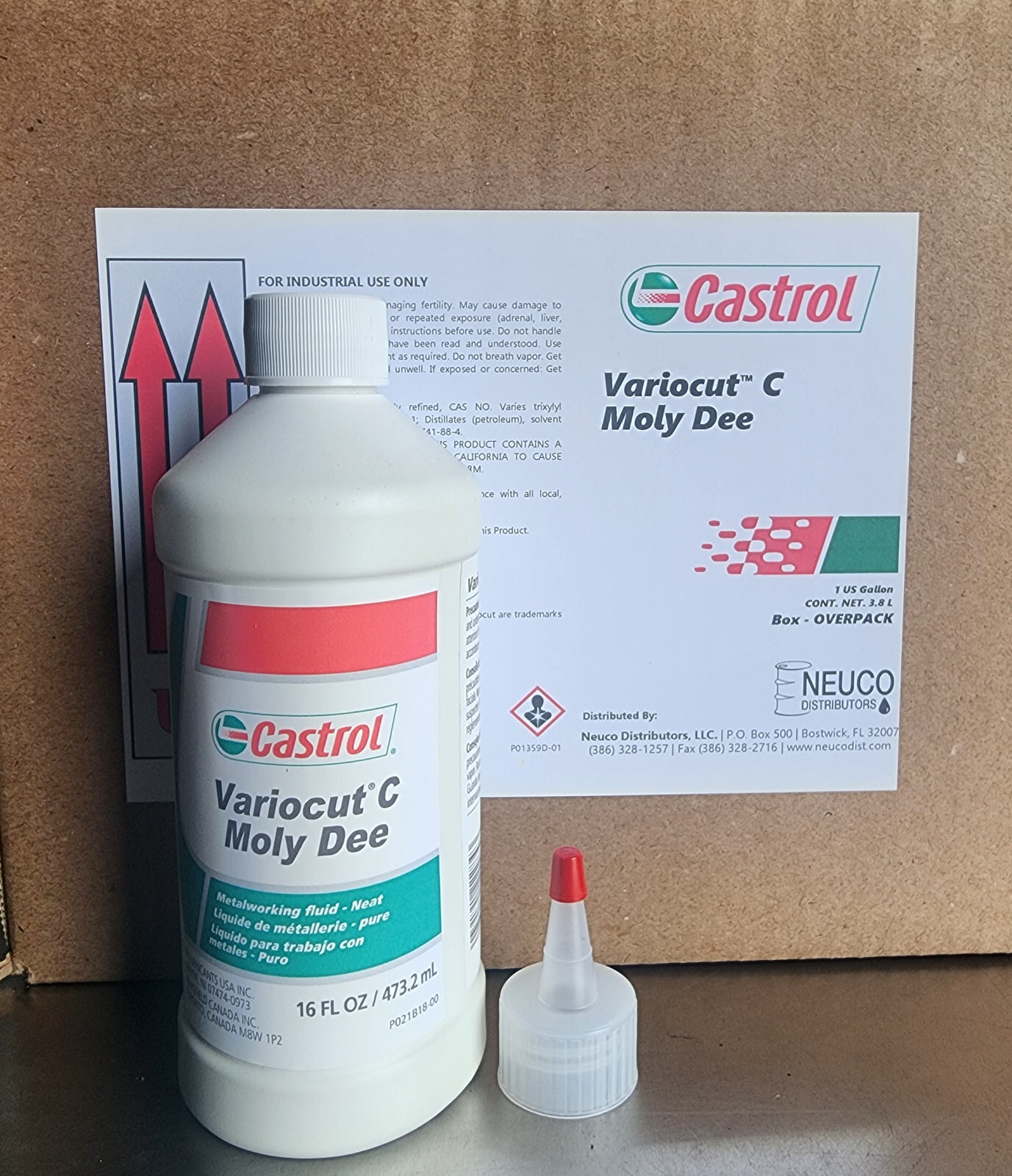 Castrol Variocut C, Moly Dee, 16oz with yorker cap.