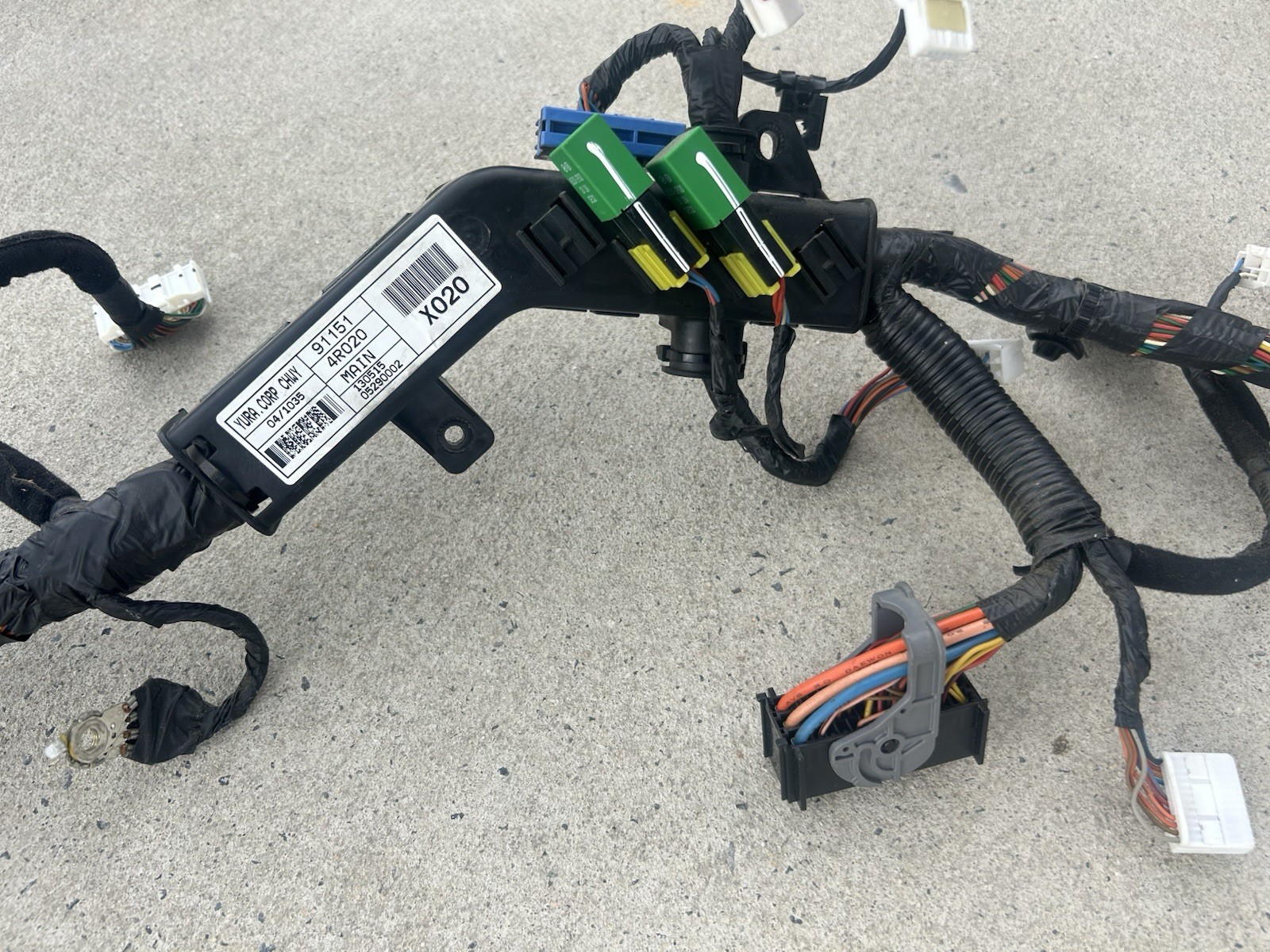 Genuine Hyundai Wiring Assembly - Front (Part No.: 91151-4R020)