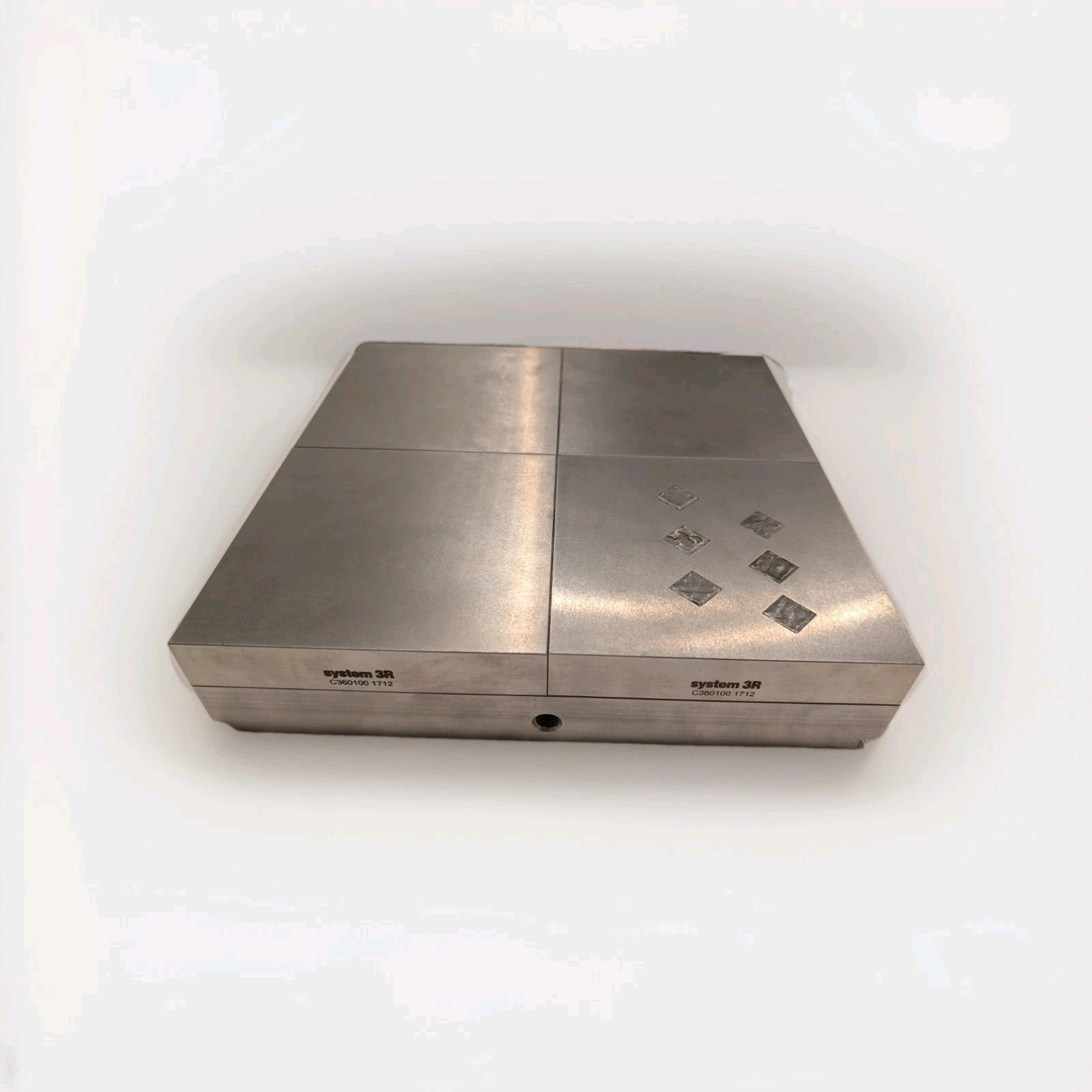 System 3R C370040 1709 And 4ea C360100 1712 Pallets