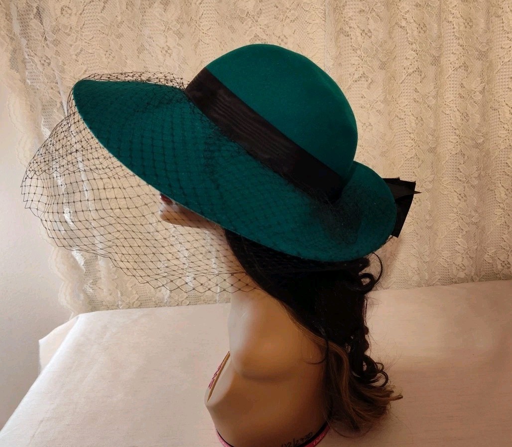 Vintage Geo.W. Bollman Women's Felt Hat With Veil 100% Wool Green with Black