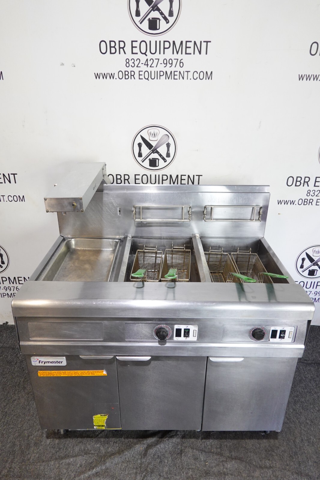 2015 FRYMASTER TWO BAY GAS (50 LBS CAPACITY PER BAY) FRYER WITH FILRATION SYSTEM