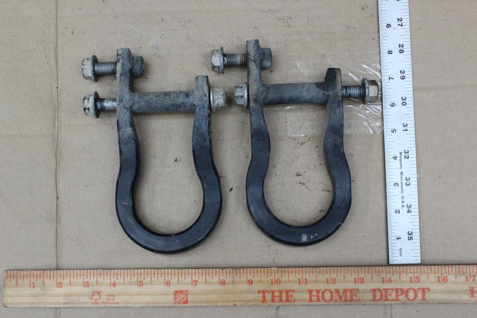 OEM Chevrolet GMC 2007-19 Silverado Sierra Tow Hook Set Pair 15226257 w Hardware