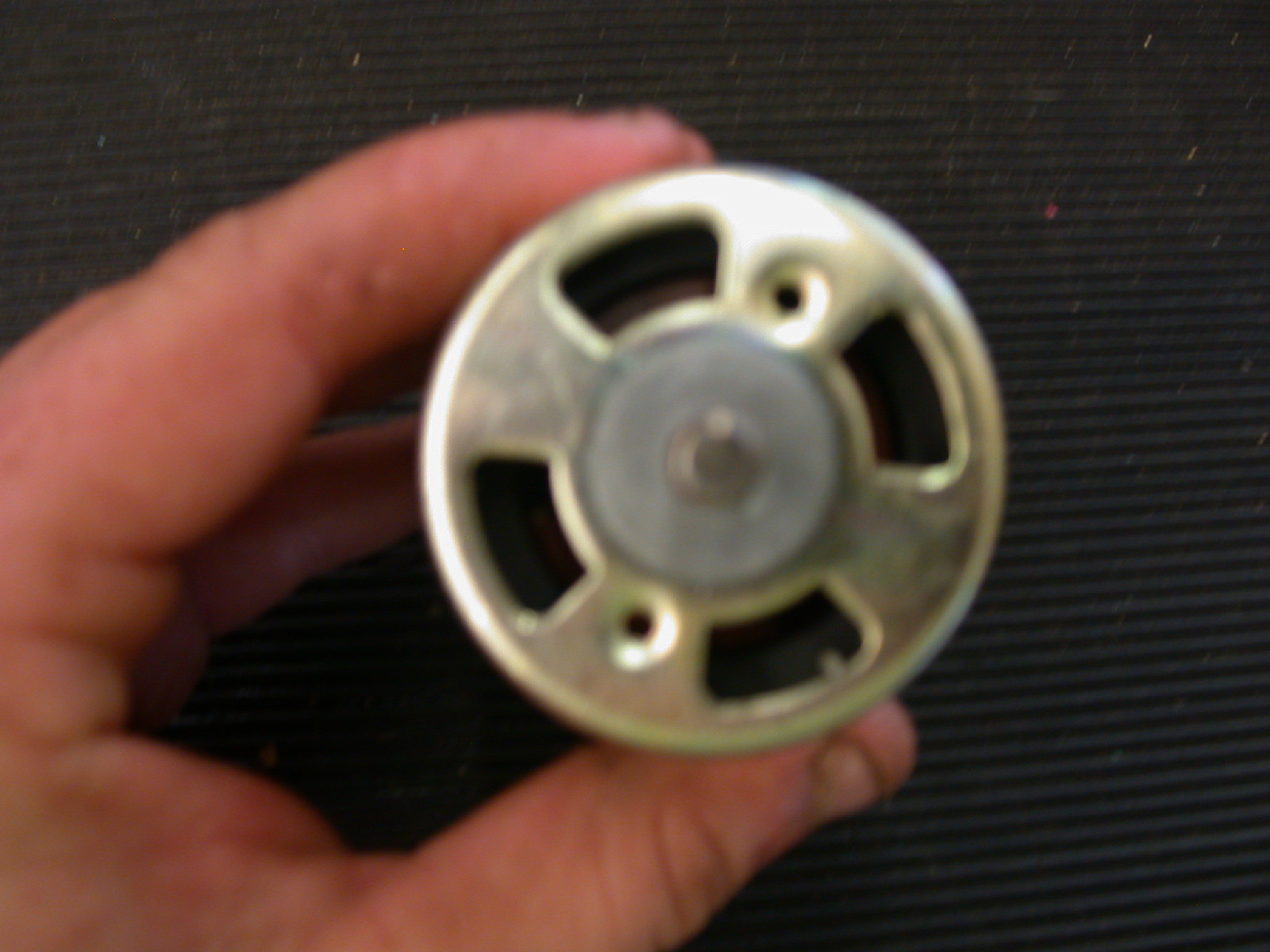 12 VOLT ELECTRIC MOTOR HC970 DOUBLE 1/4IN SHAFTS HY TORQUE