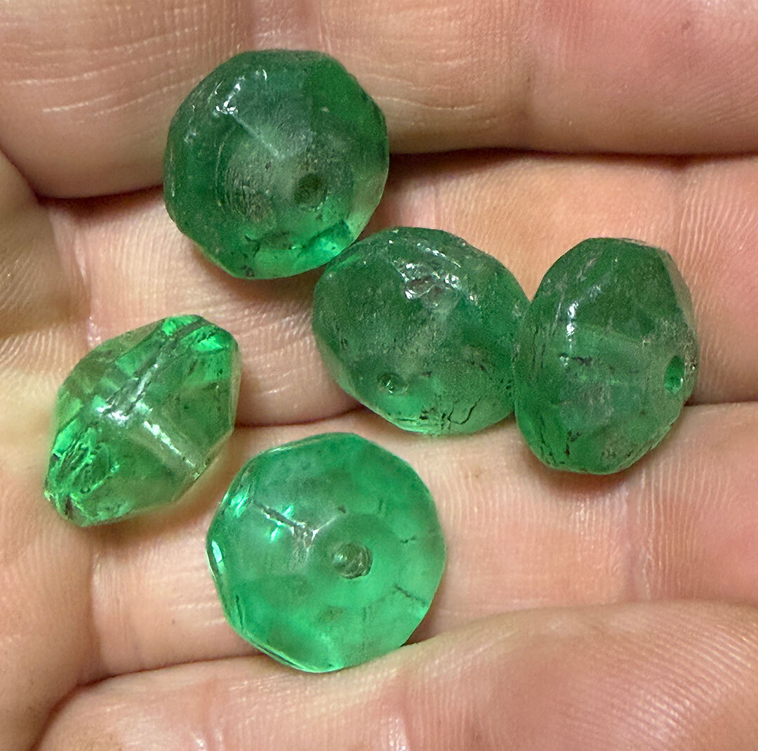 (5) Original Green Faceted Russian Glass Indian Trade Beads Fur Trade Era 1700's
