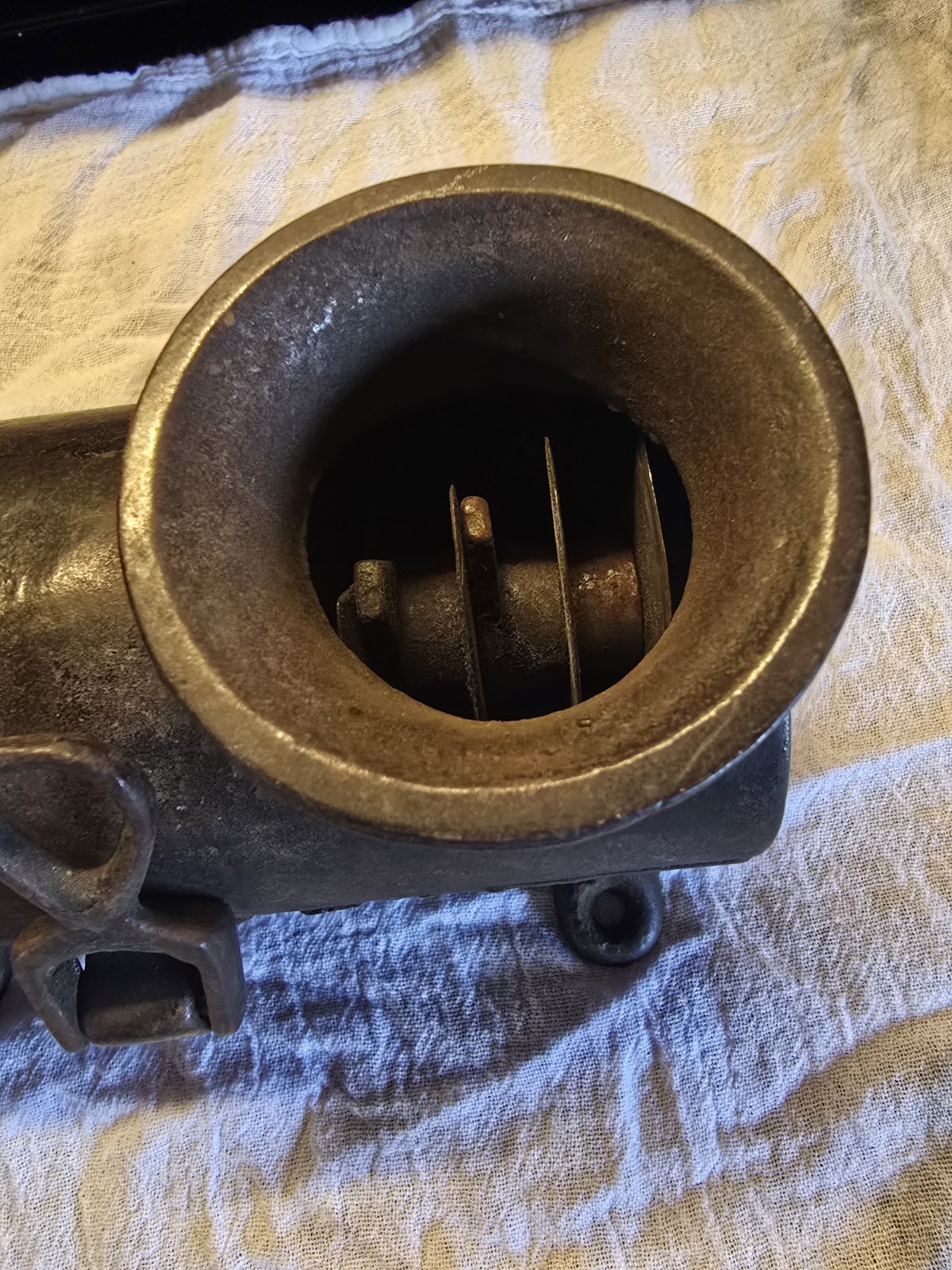 Primitive Cast Iron Tobacco Shredder Cutter Grinder Wood Handle Large