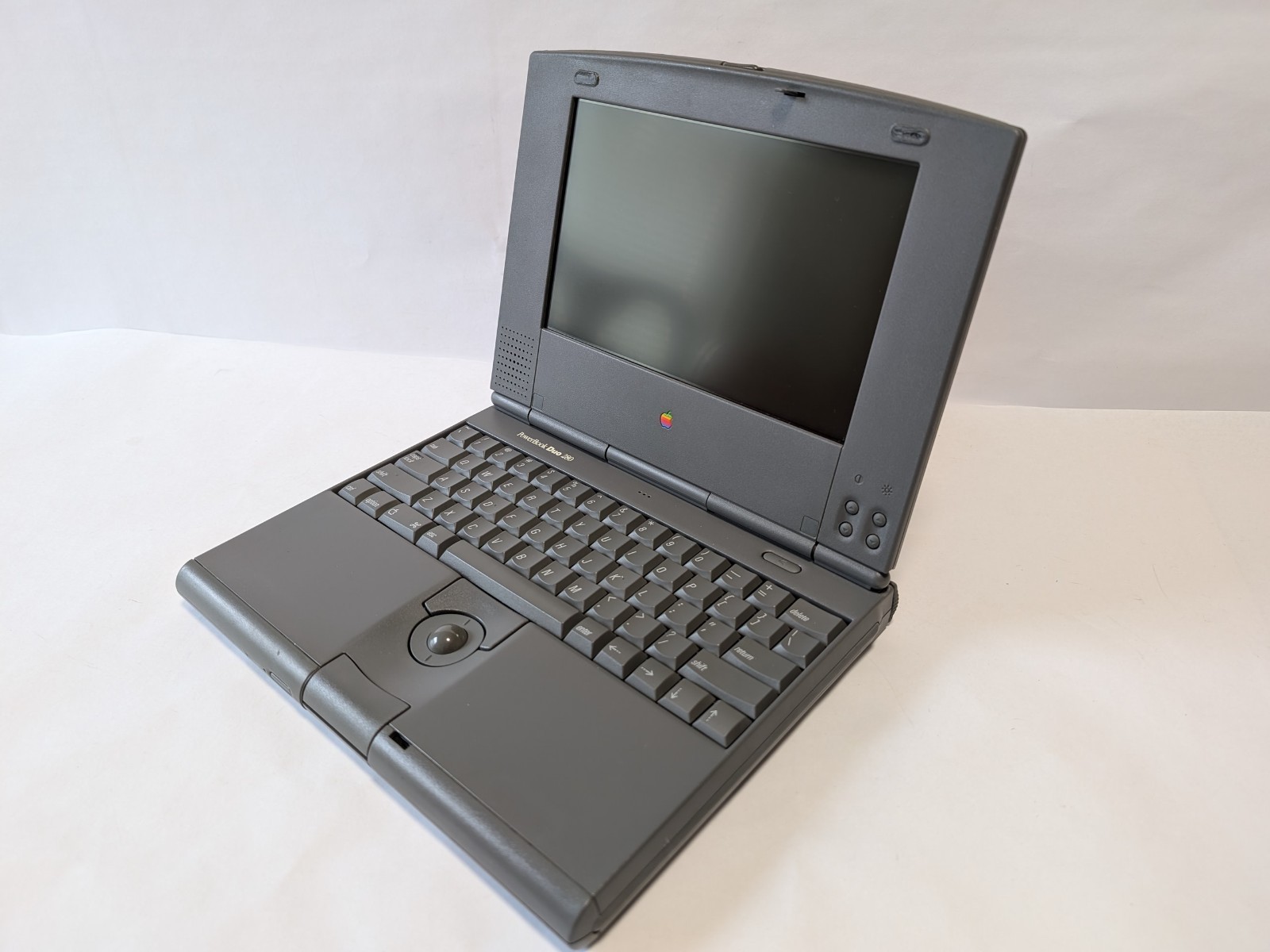 Vintage Apple PowerBook Duo 280 M7777 - UNTESTED