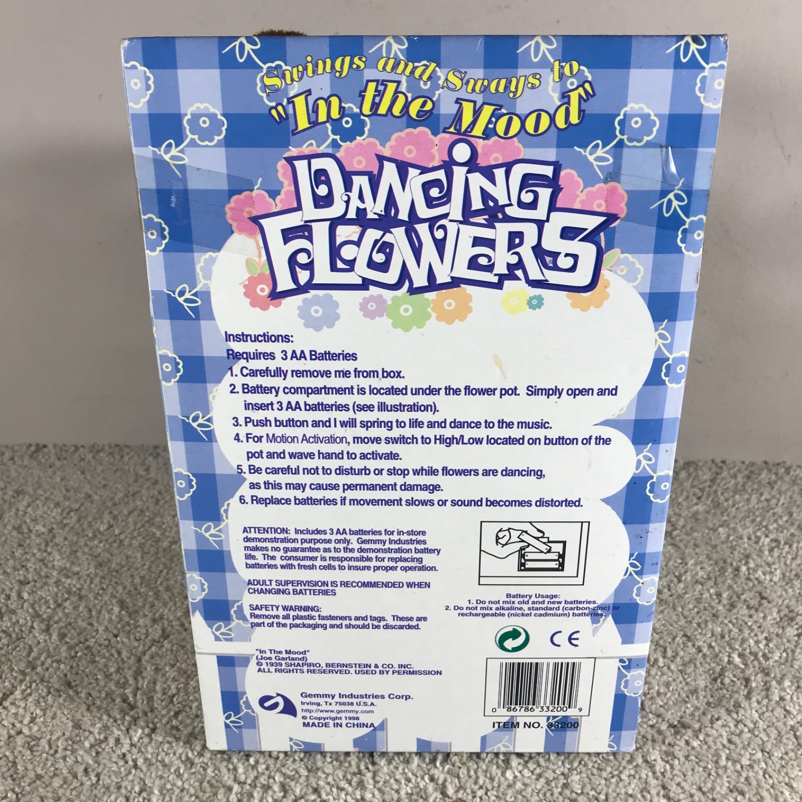 Gemmy Dancing Flowers "In The Mood" Animated Motion Activated Vintage 1998 Video