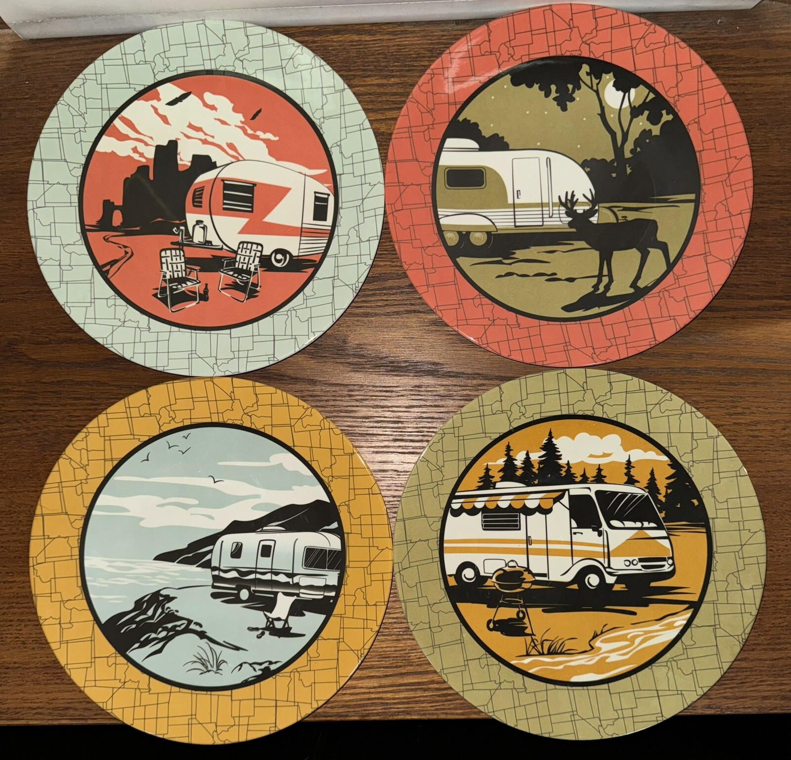 Camp Casual Melamine Camping Plates 4 BRAND NEW DISHWASHER SAFE COLLECTIBLES
