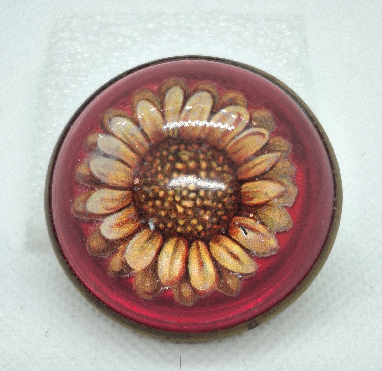 HORSE BRIDLE ROSETTE WITH SUNFLOWER GLASS DOME HARNESS TACK BROOCH