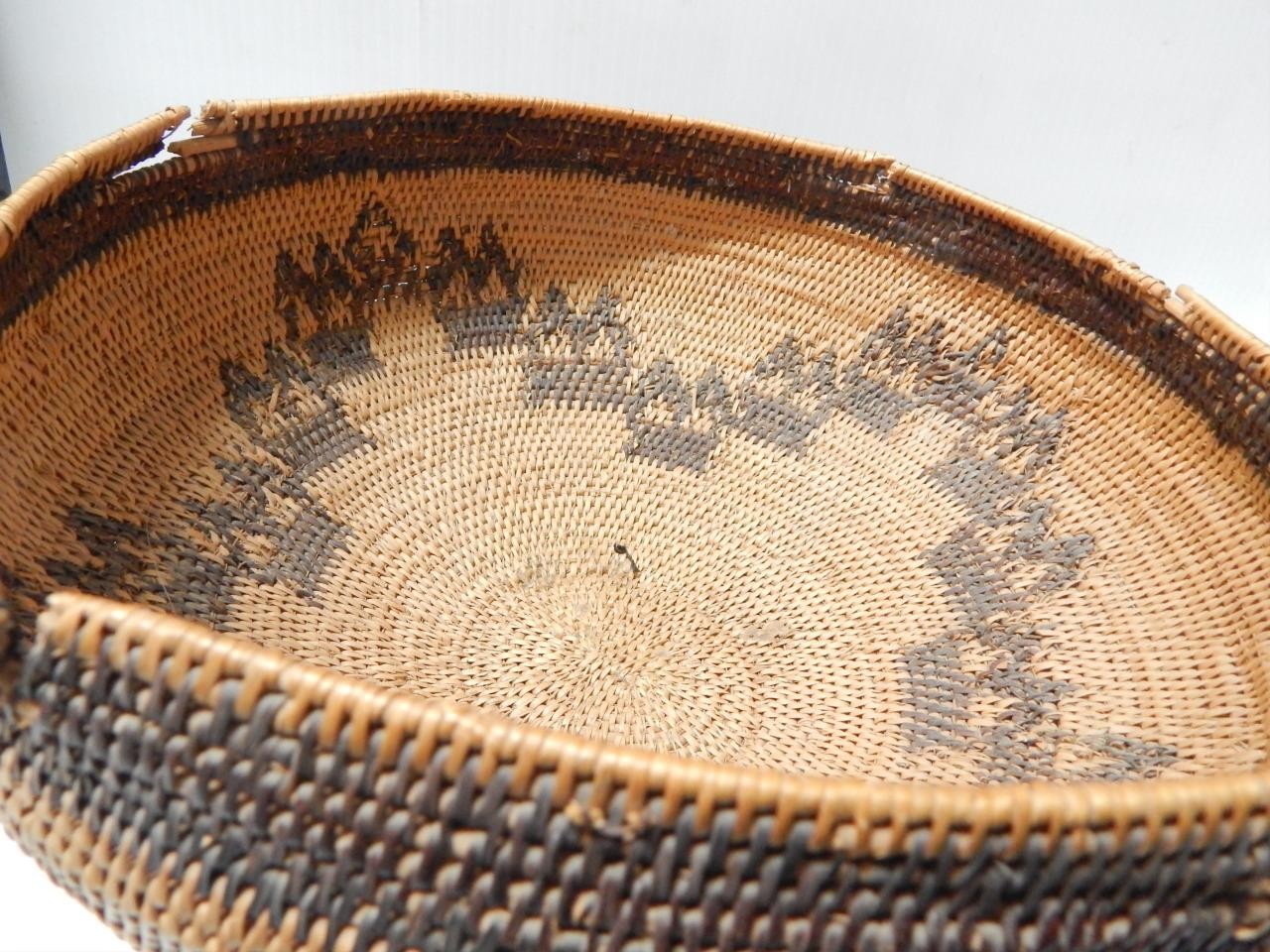 ANTIQUE HISTORIC 19th C. LARGE WASHOE CALIFORNIA INDIAN BASKET STORAGE BOWL b