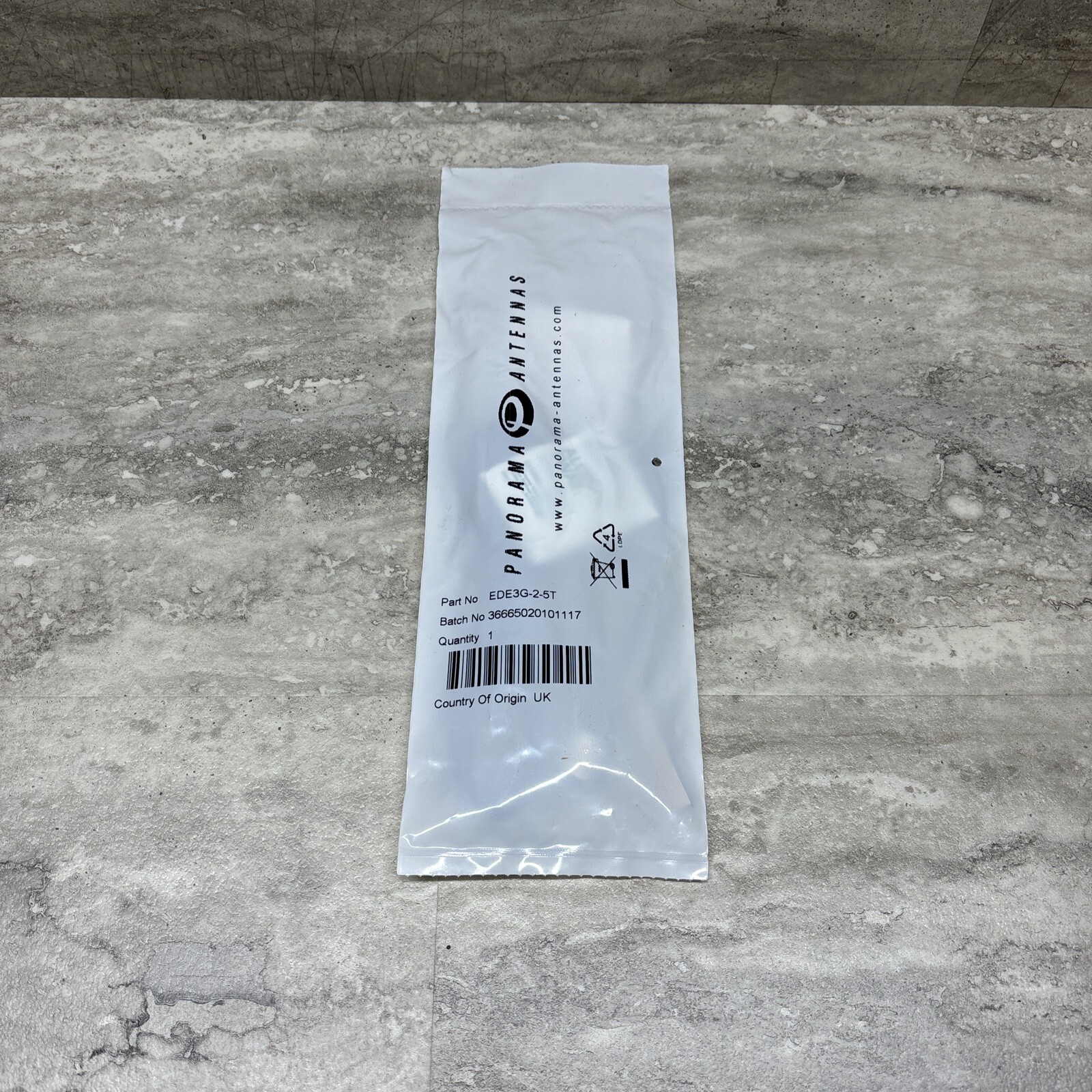 Panorama Antennas EDE3G-2-5T Tri-Band High Performance Internal Antenna, New