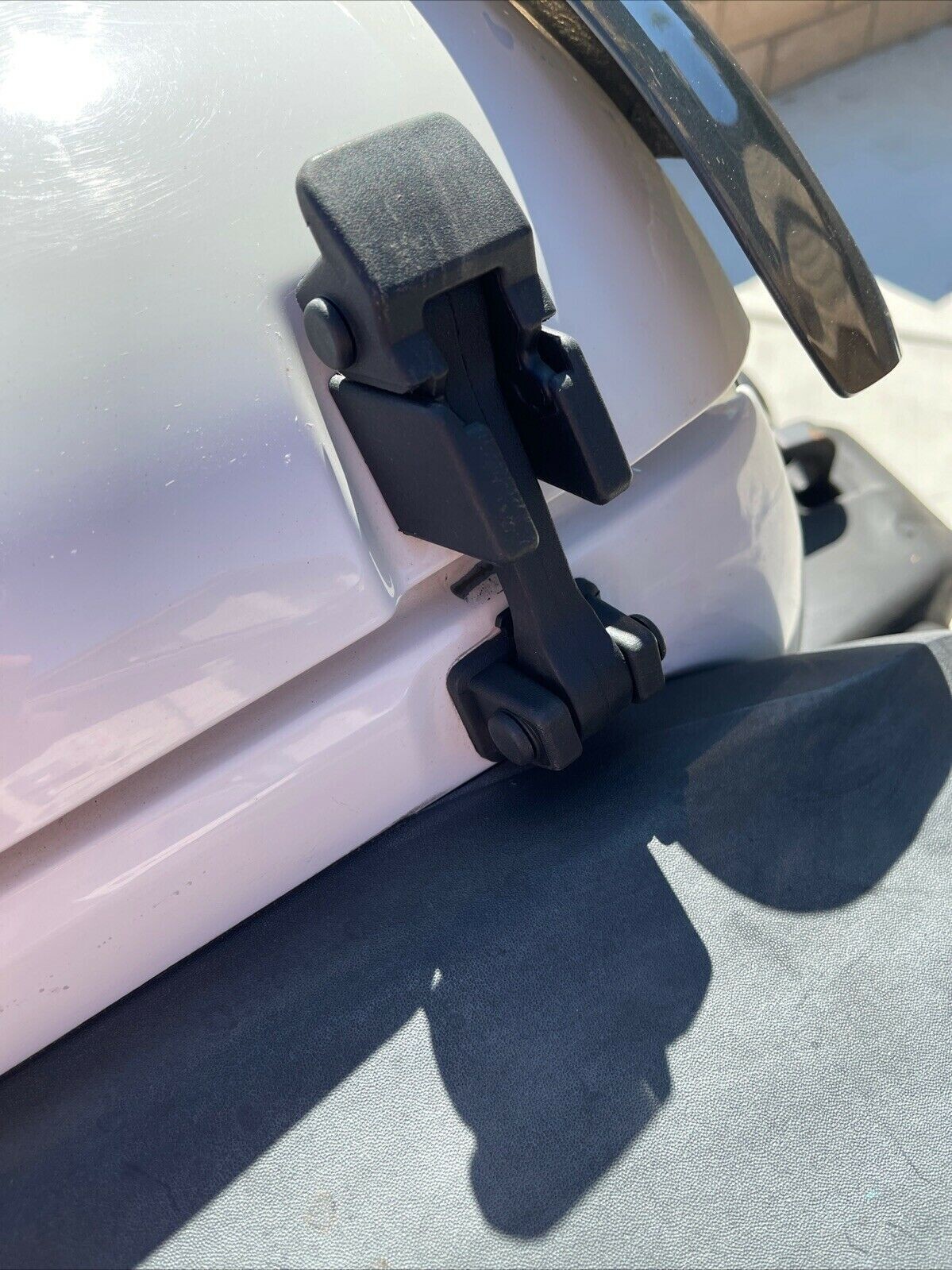 Pair Front Hood Latch Catch & Bracket for Jeep Wrangler JK 2007-18 Free Shipping