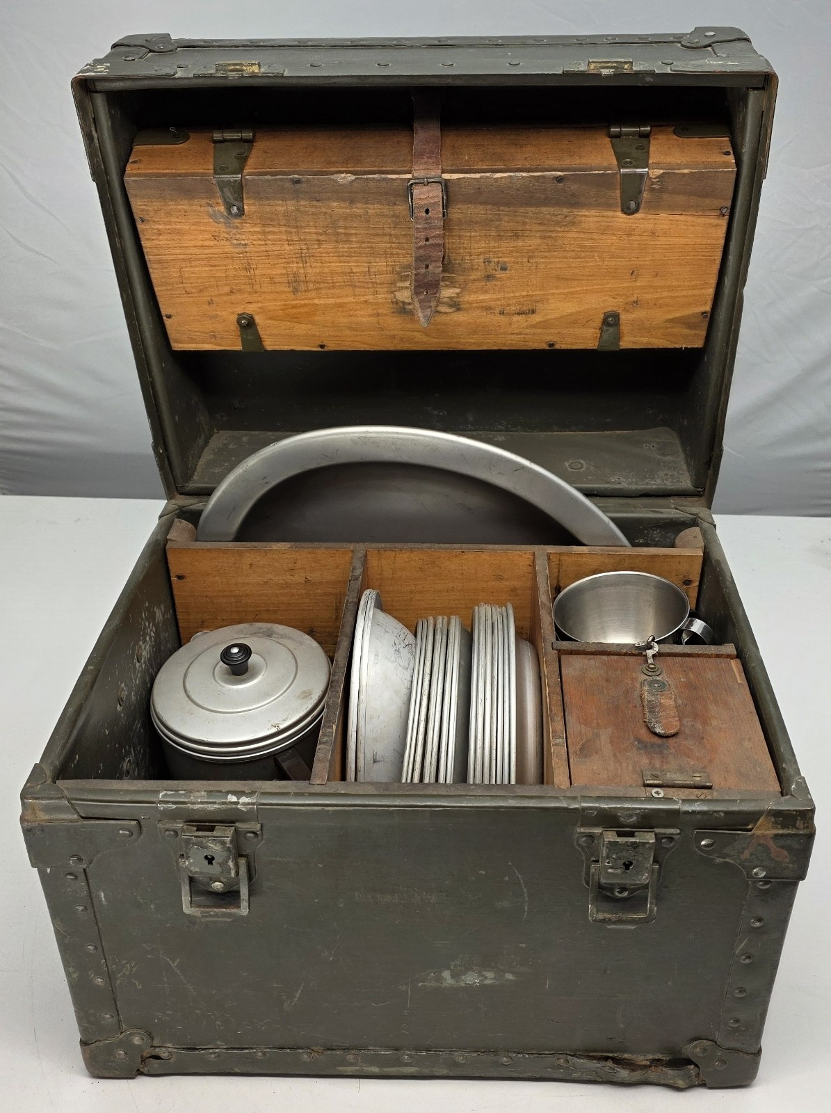 Vintage US Army Officers Mess Kit - Korean War Era 1950s