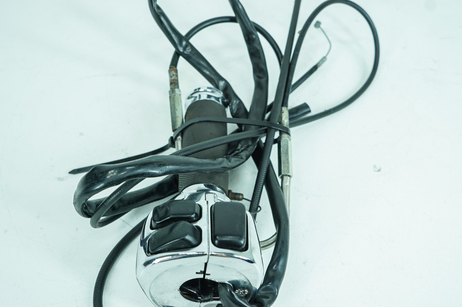 08 Harley Street Glide Touring OEM Right Engine Start Kill Switches Controls