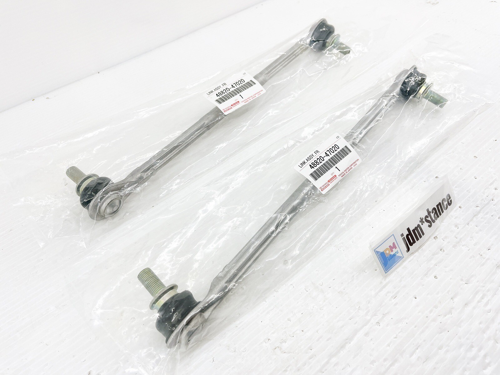 Toyota Genuine Front Stabilizer Sway Bar Link Set of 2 OEM CT200h Prius ZVW30